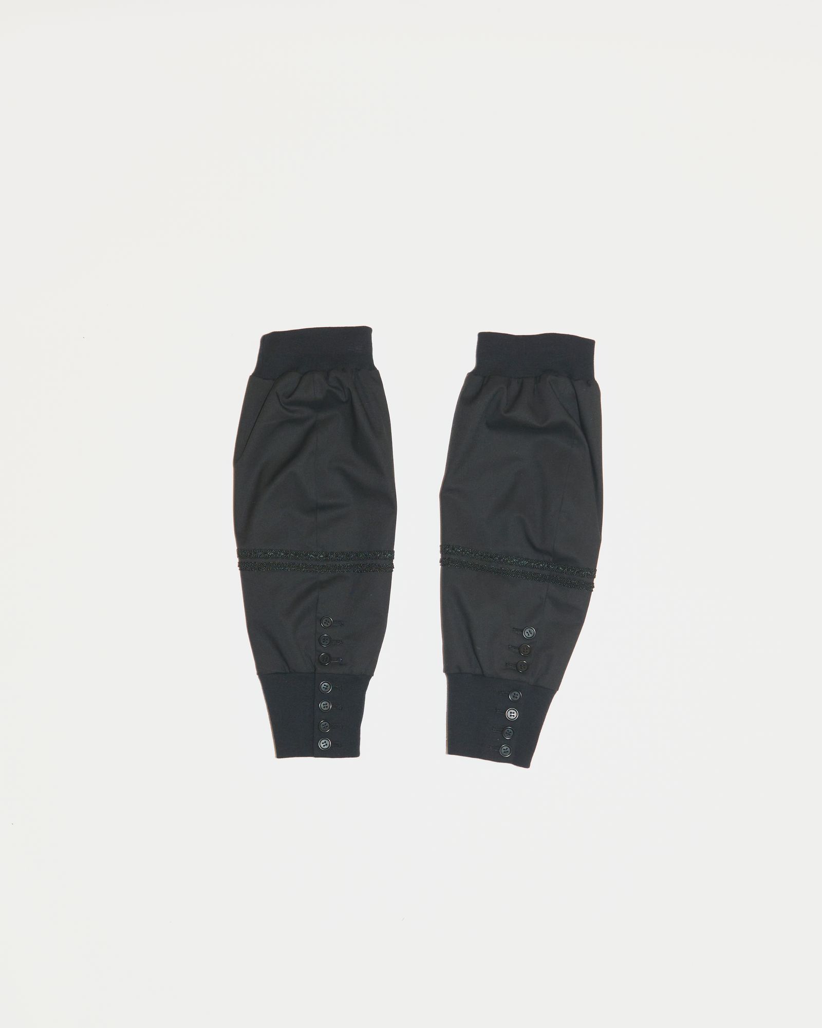 945-81GAC334-1 (BLACK)