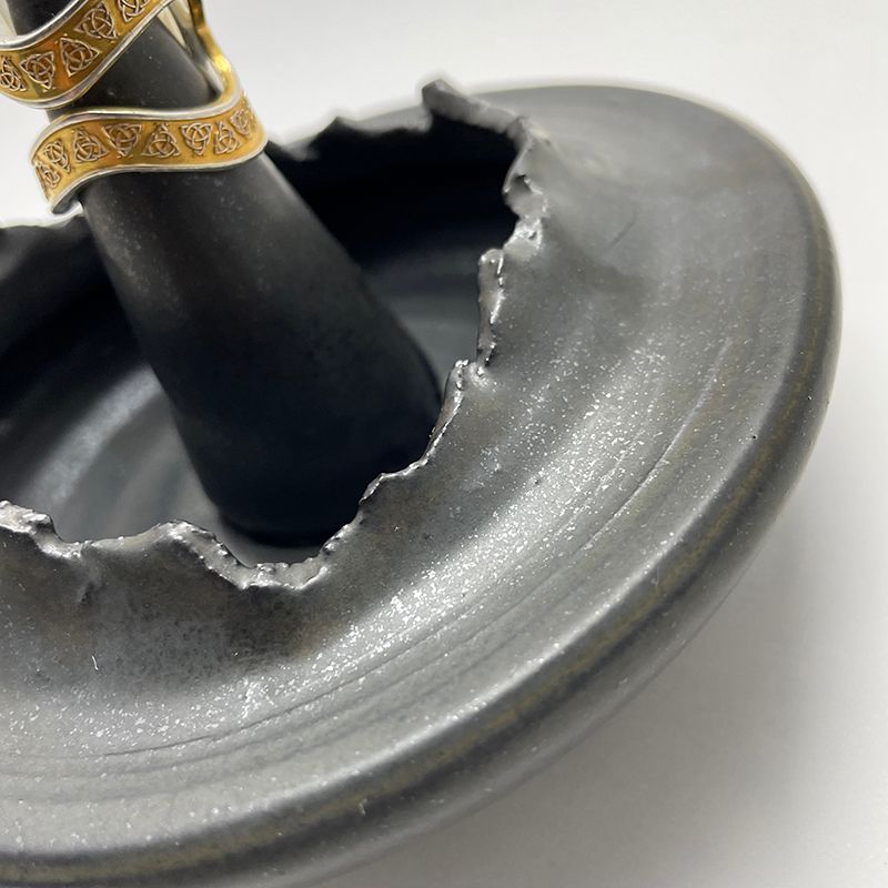 WAVE RING STAND (w/DOME) "BLACK" -陶器リングスタンド-