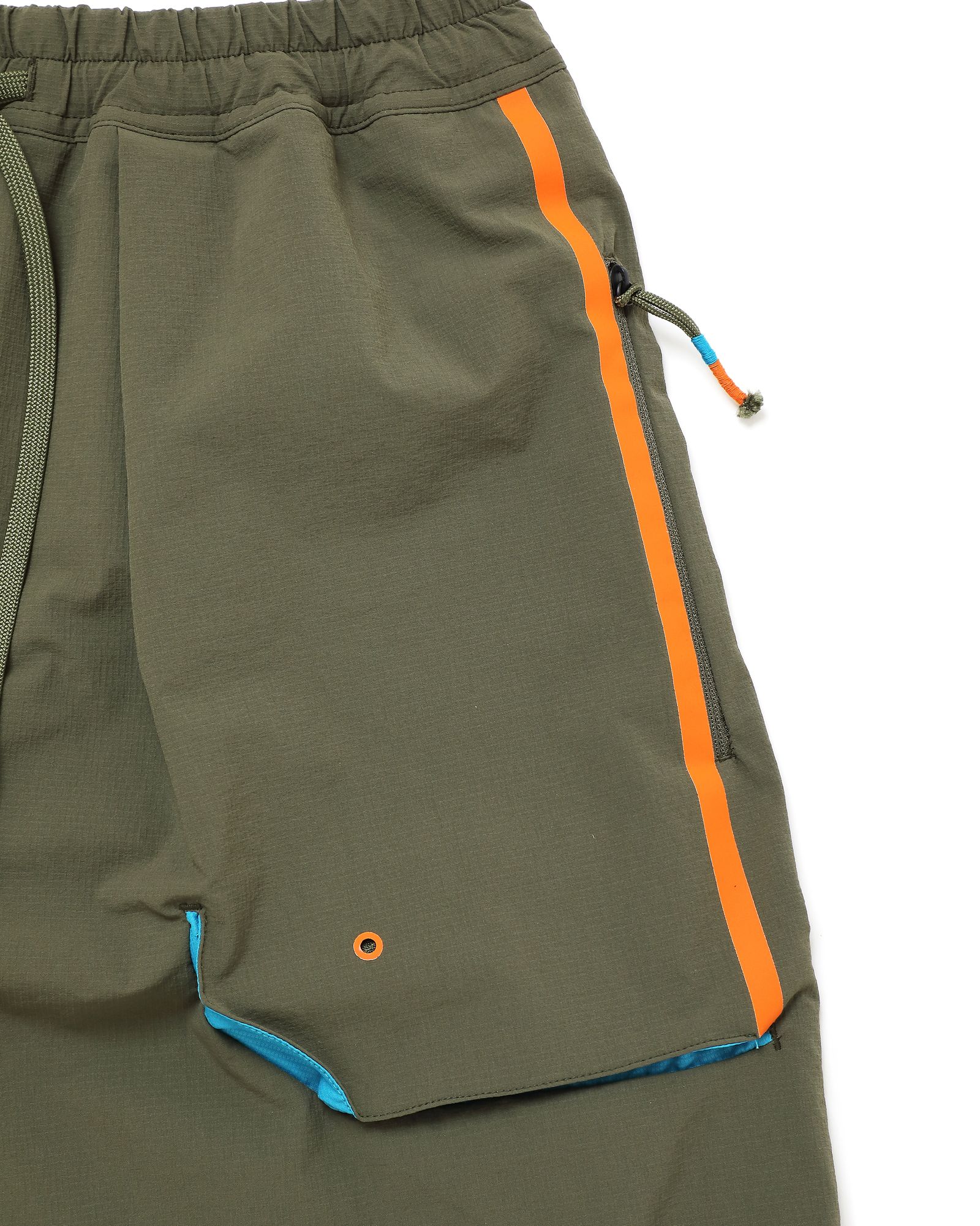 「予約商品」SEAM-LINE LAYERED SHORTS # c/KHAKI