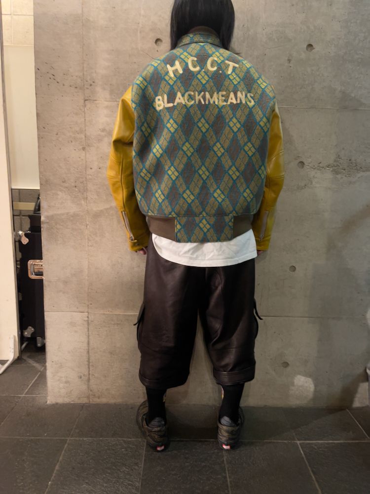 945-81TTJ458-1 (BLK/NAVY, GR/GOLD)