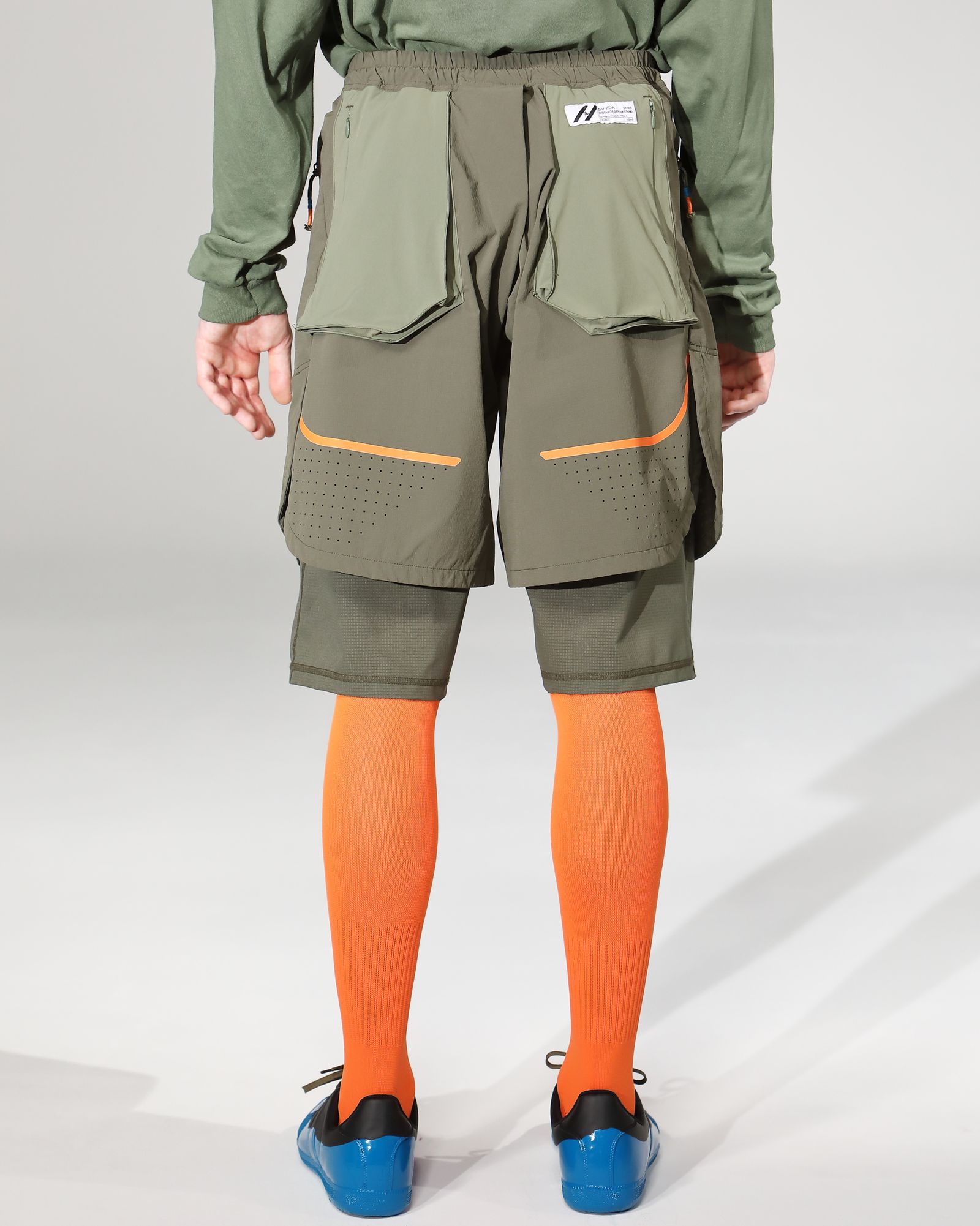 「予約商品」SEAM-LINE LAYERED SHORTS # c/KHAKI