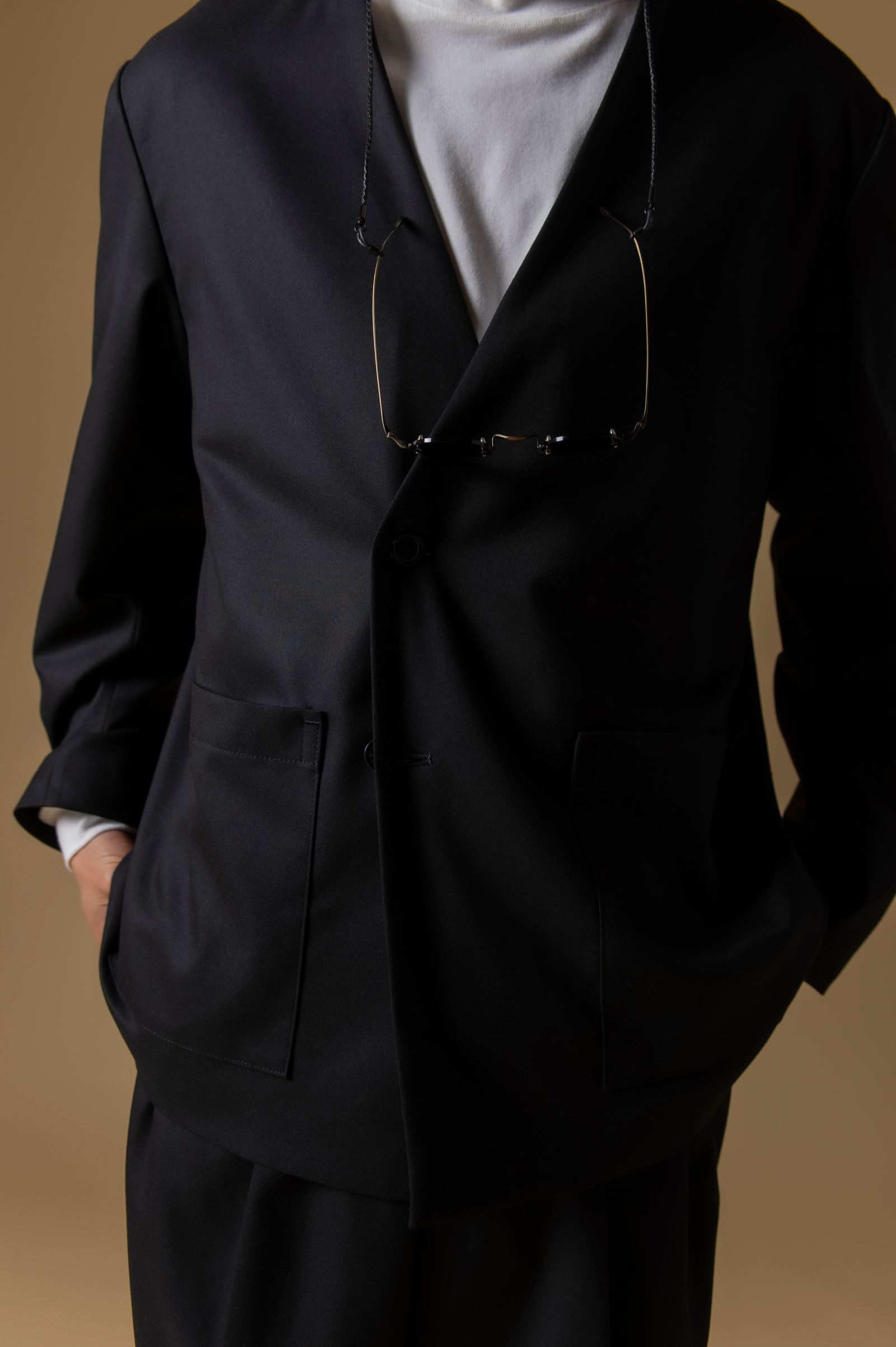 RELAXED BLAZER  (BLACK)