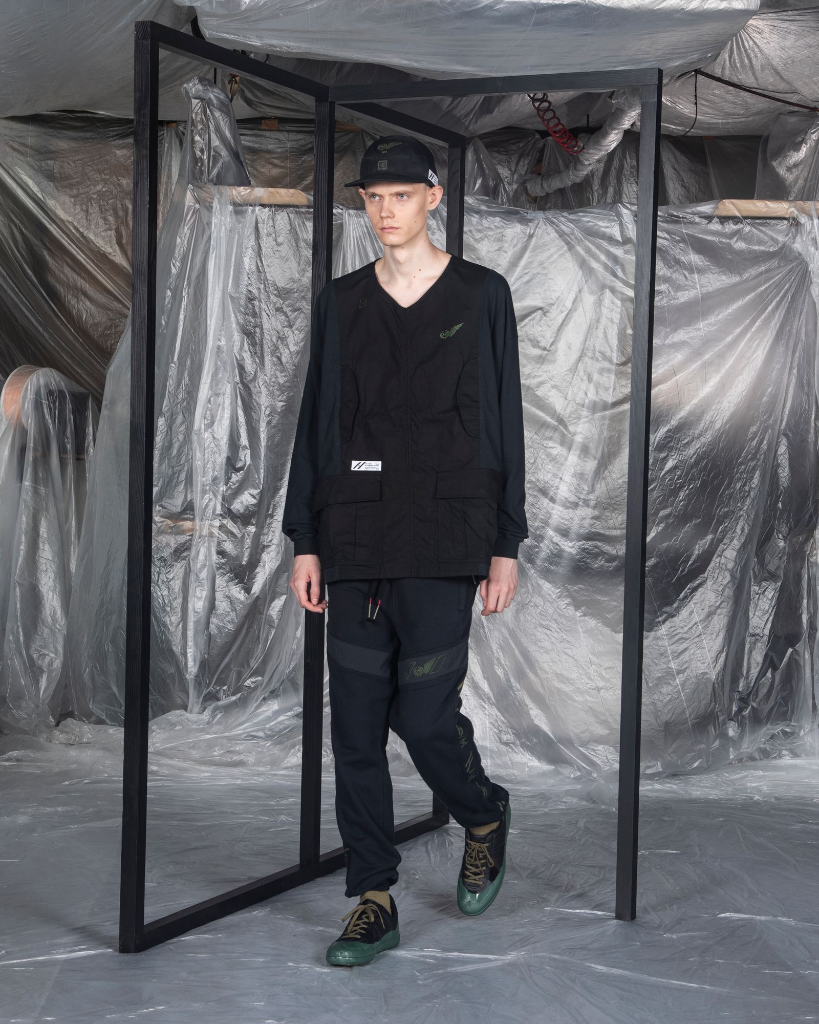 「予約商品」SIDE-LINE JOGGER PANTS / col: BLACK