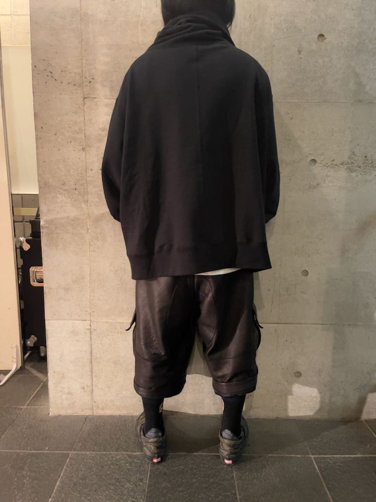 945-81TS185-1 (BLACK)