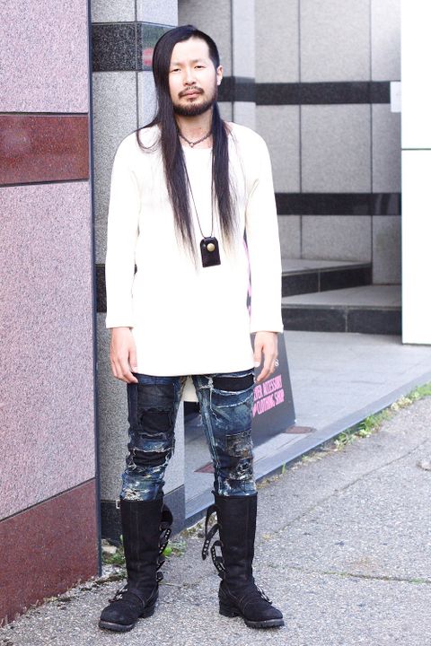 髪なげーおっさん