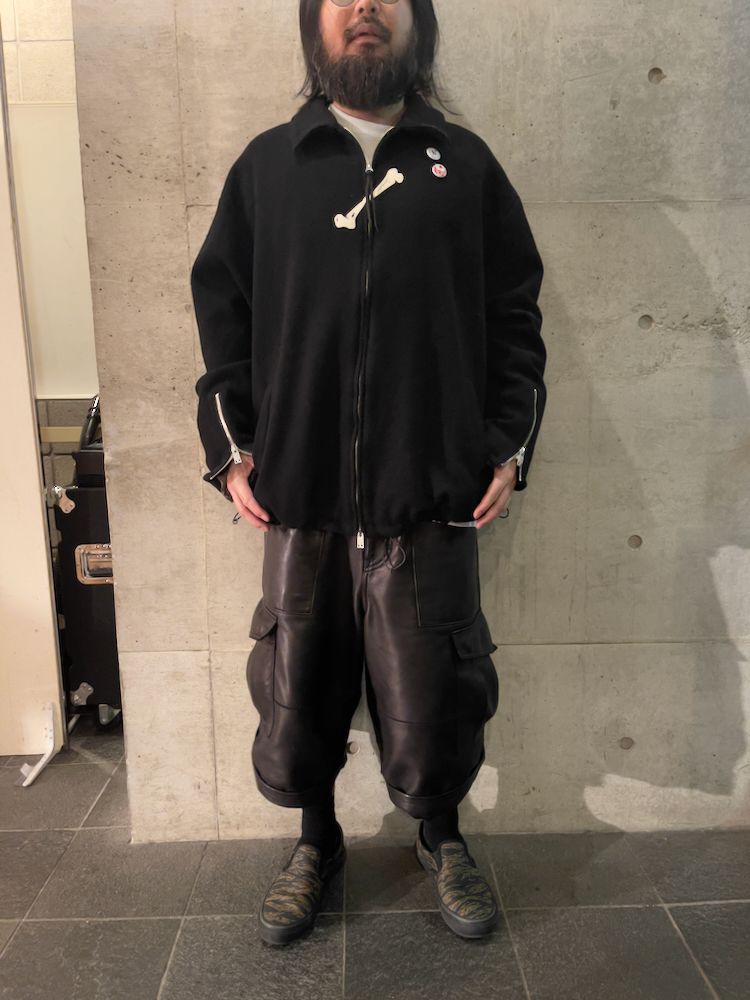 945-81TJ456-1 (BLACK)