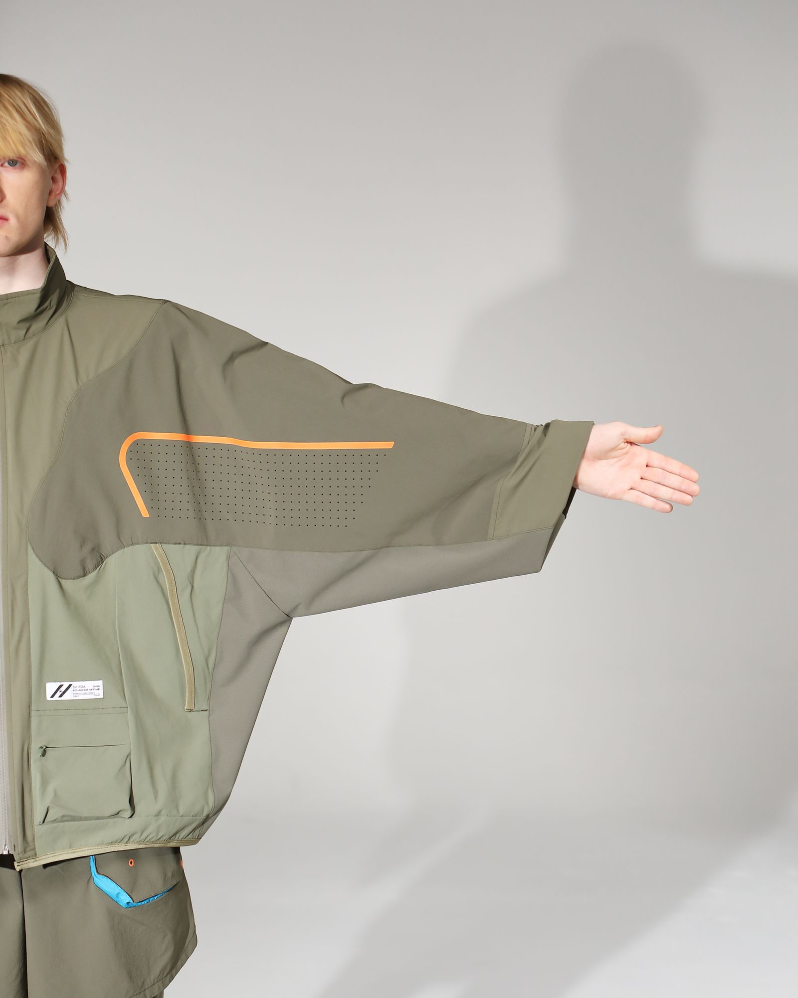 「予約商品」DOLMAN WIDE NYLON JACKET # c/KHAKI