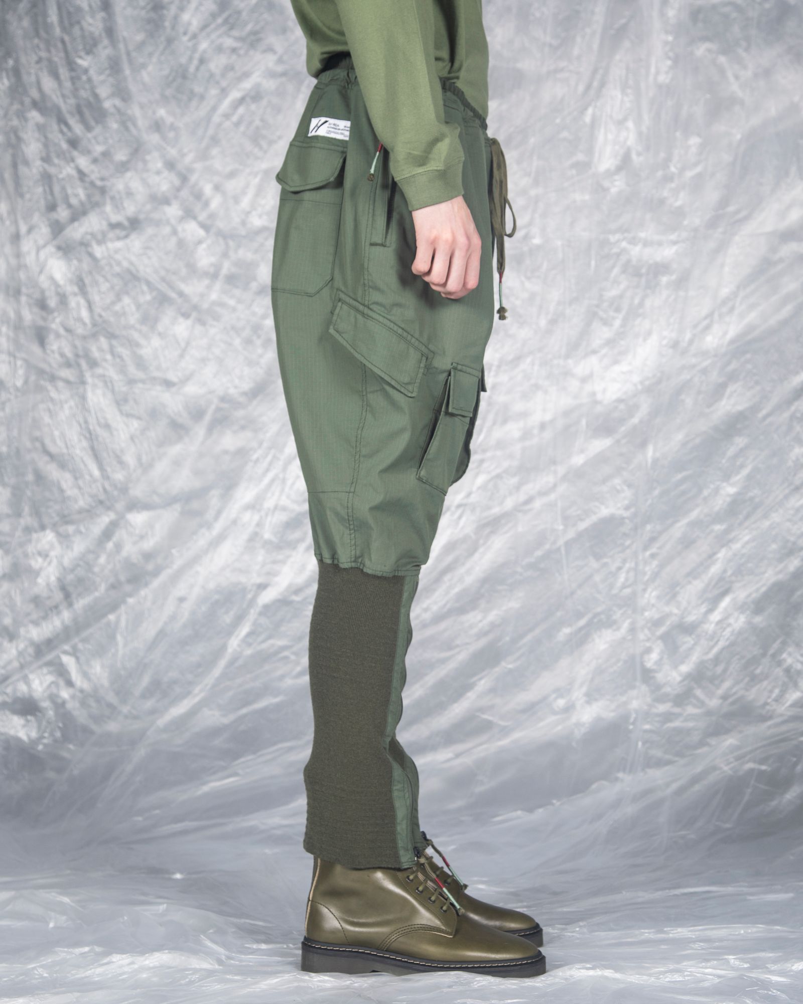 CHANNEL FLIGHT LOWER-LEG WARMER PANTS / col: OD