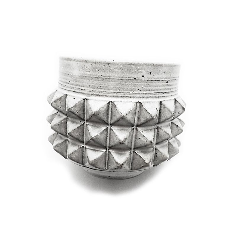 PYRAMID STUDS TEACUP "WHITE"  -陶器ティーカップ-