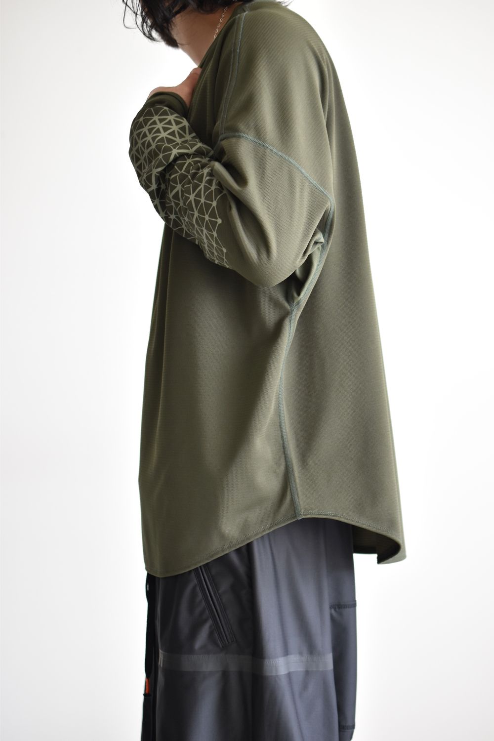 GEOMETRIC PATTERN L-SLEEVE c/#2 OD