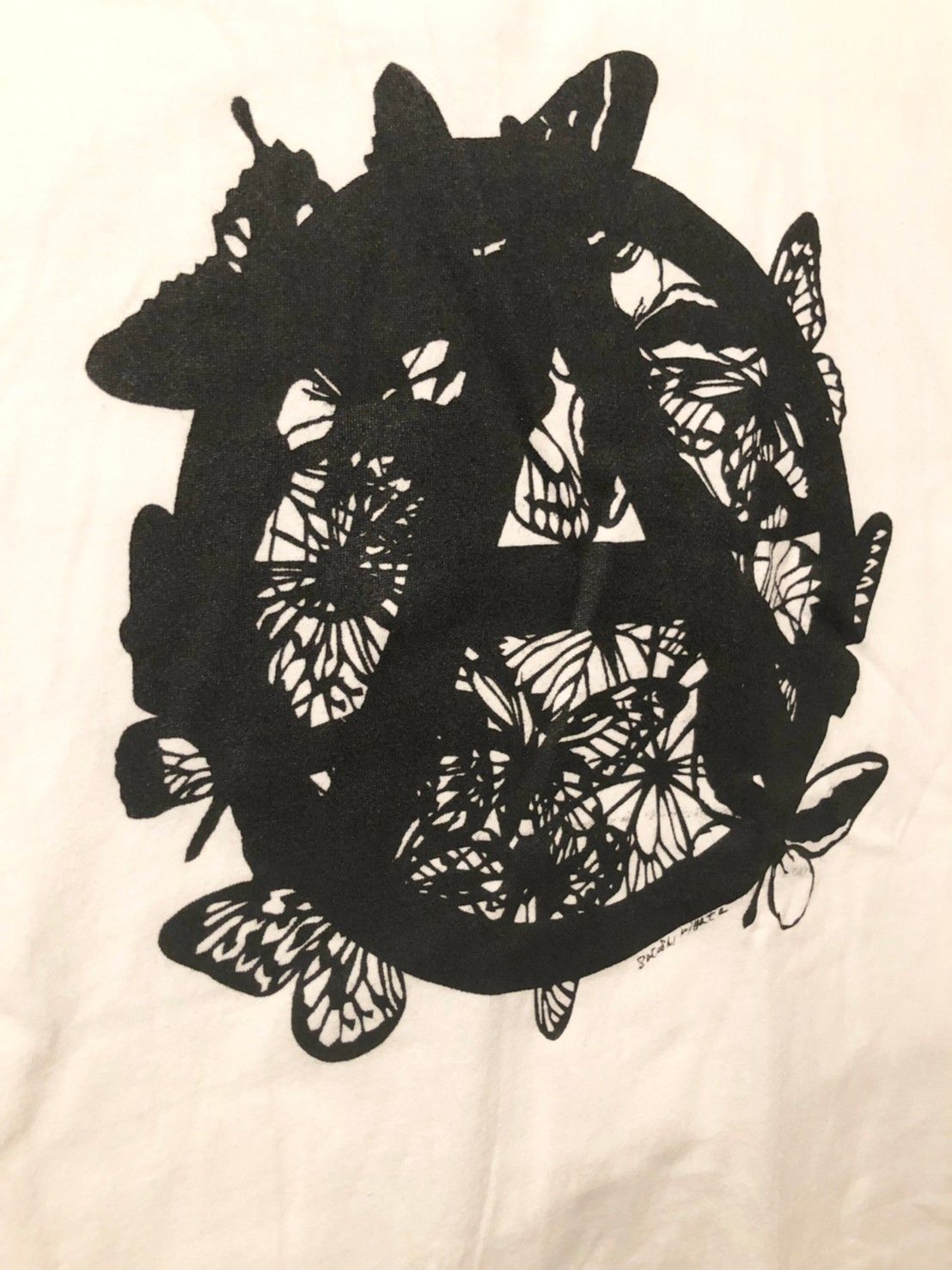 「予約商品」.butterfly anarchy symbol T-shirt 01