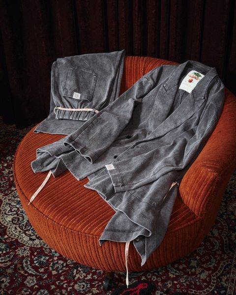 × FLUIT OF THE LOOM® DROOP TAILORED SETUP