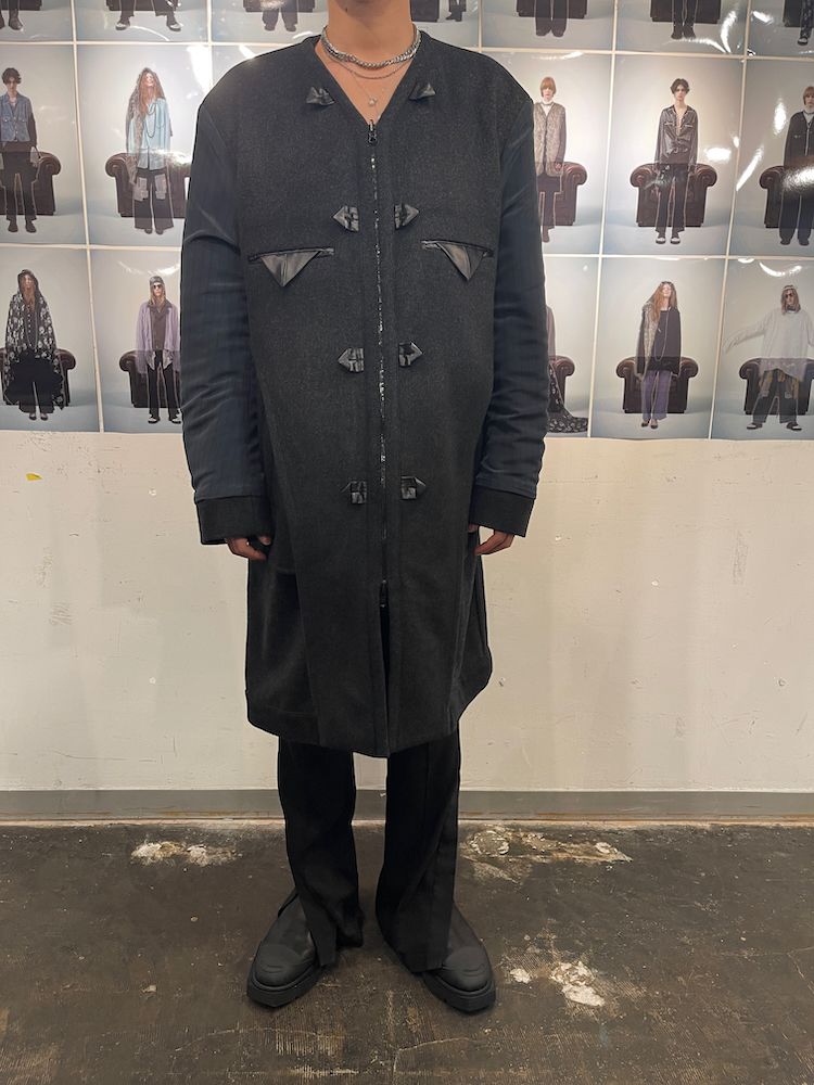 BRIAN'S LINER COAT / リバーシブル ノーカラーコート (Black, Charcoal Gray)
