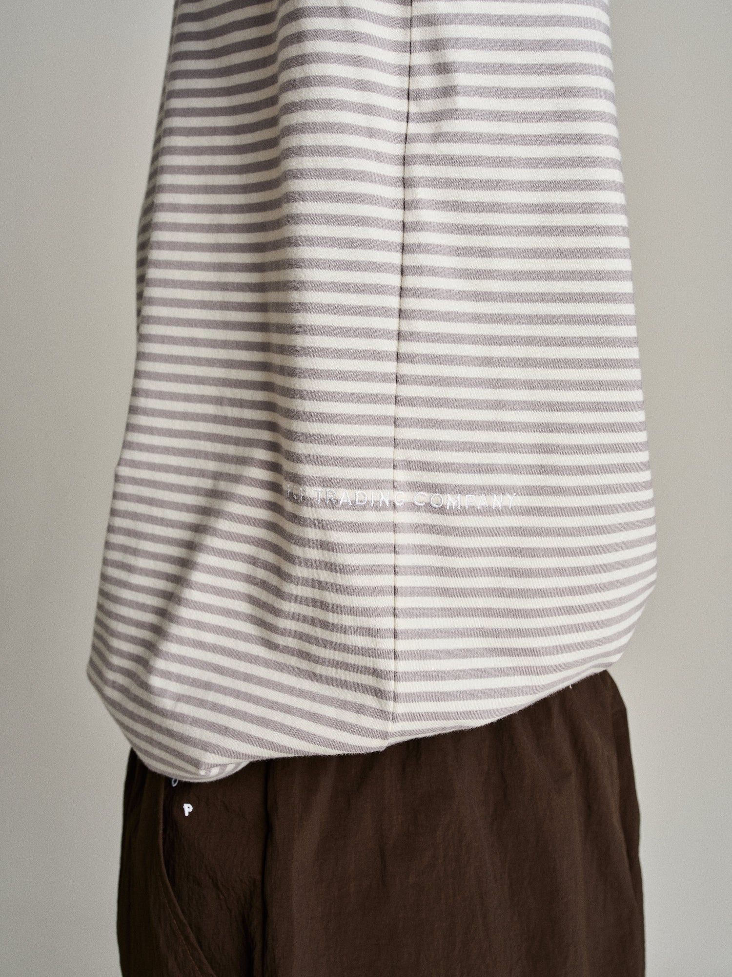 Pop Striped Logo T-Shirt Quarry / Tシャツ