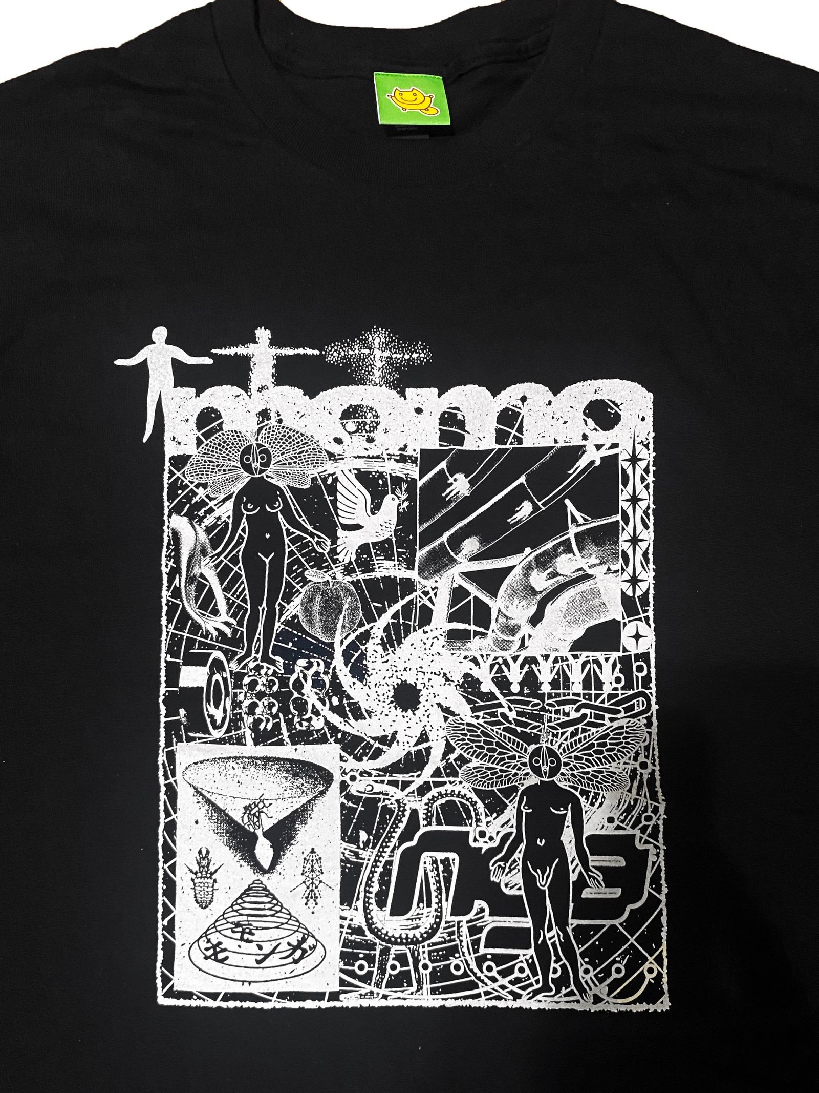 MOMONGA EMERGE TEE ( Black ) / Tシャツ