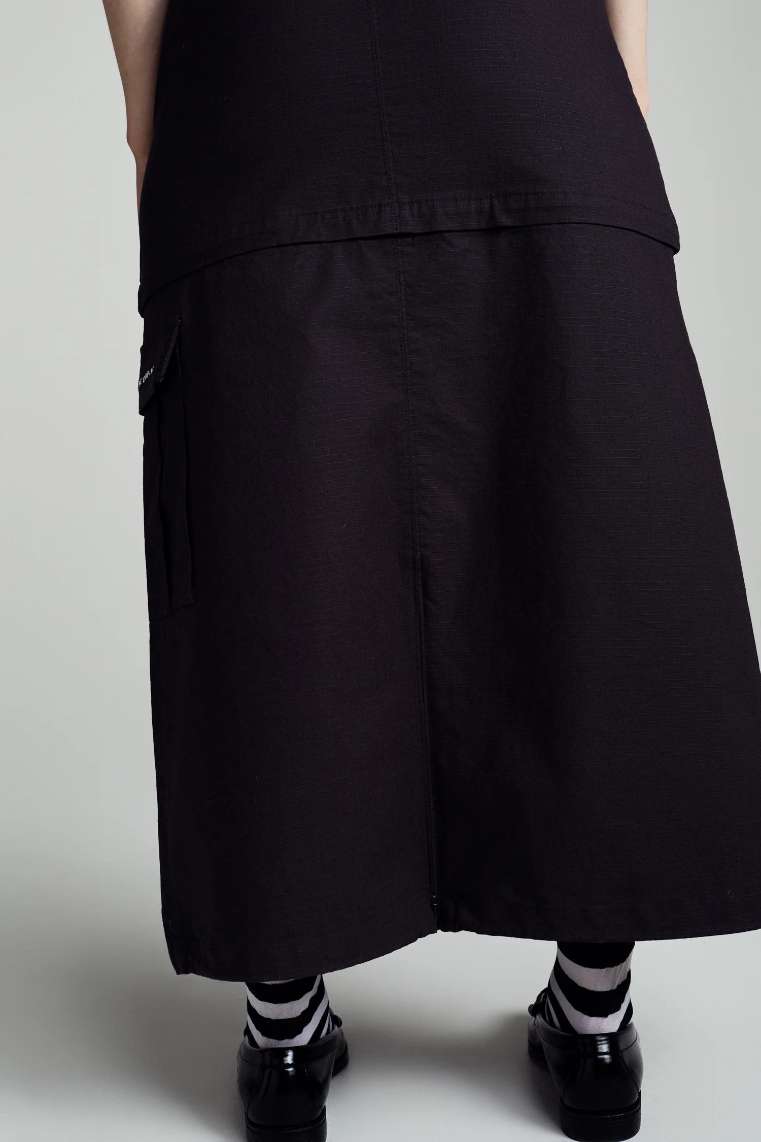 POP Sophie Zip Off Skirt Anthracite / ジップアップ スカート