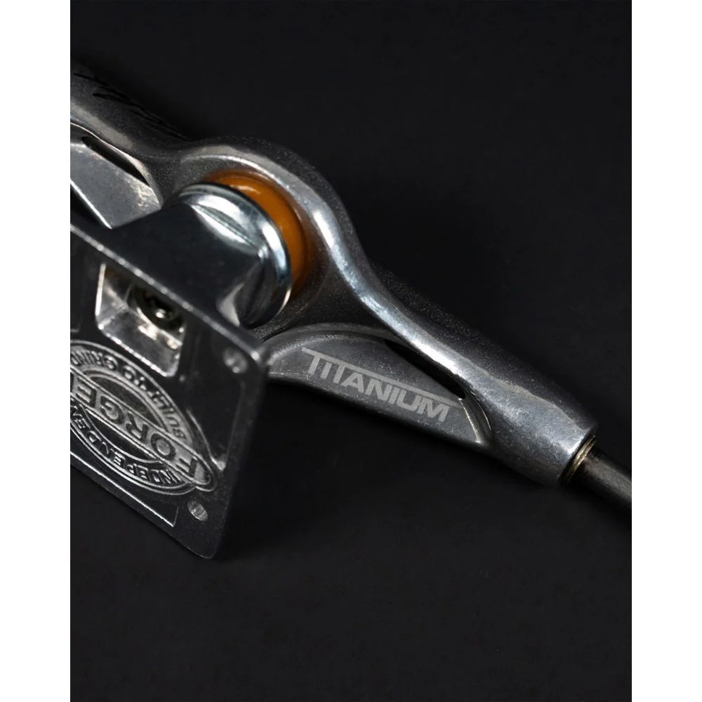 144 FORGED TITANIUM JOSLIN STICKER SLAP POLISHED SILVER STANDARD TRUCKS（Stage11） | シルバー