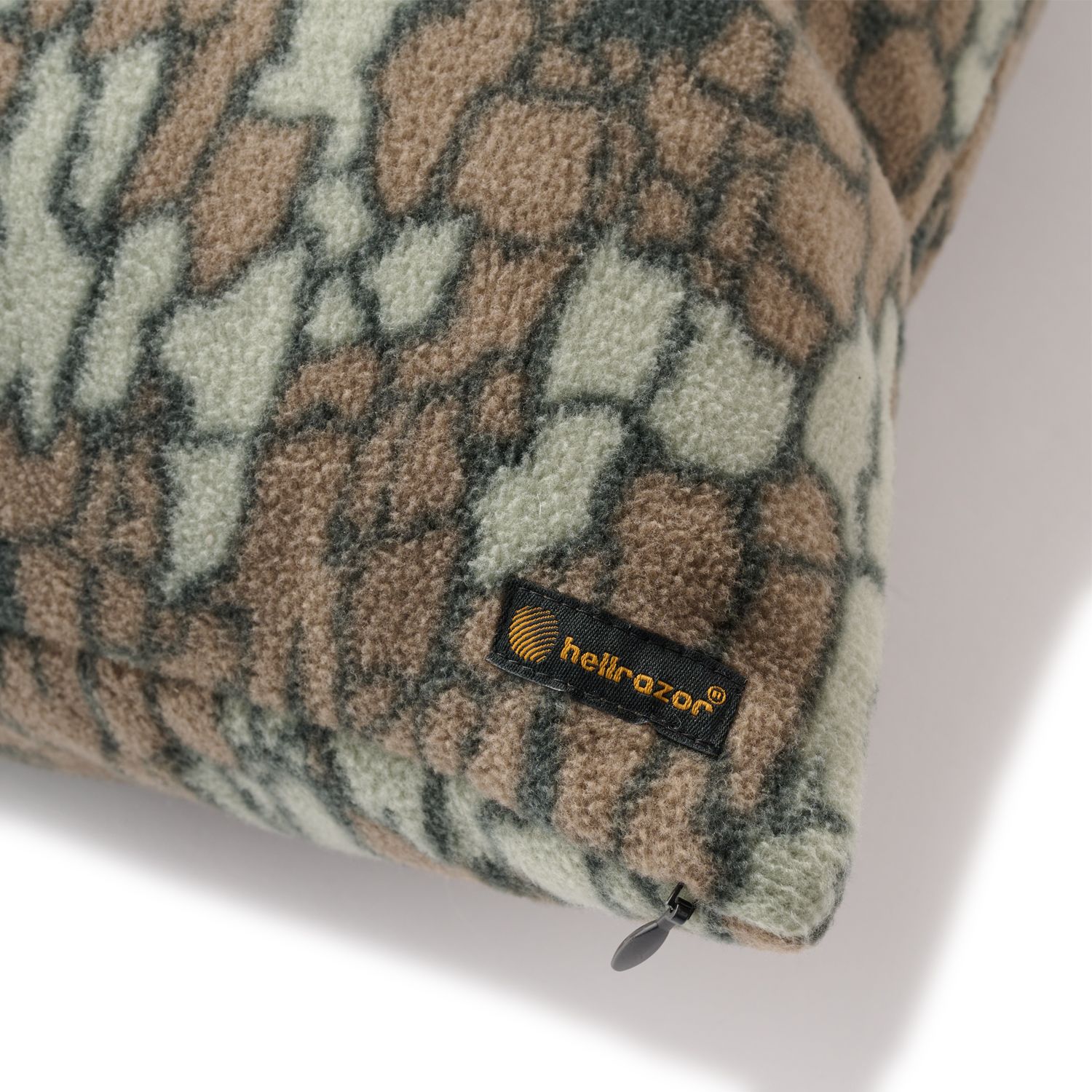 FLEECE PILLOW - TREBARK / クッション