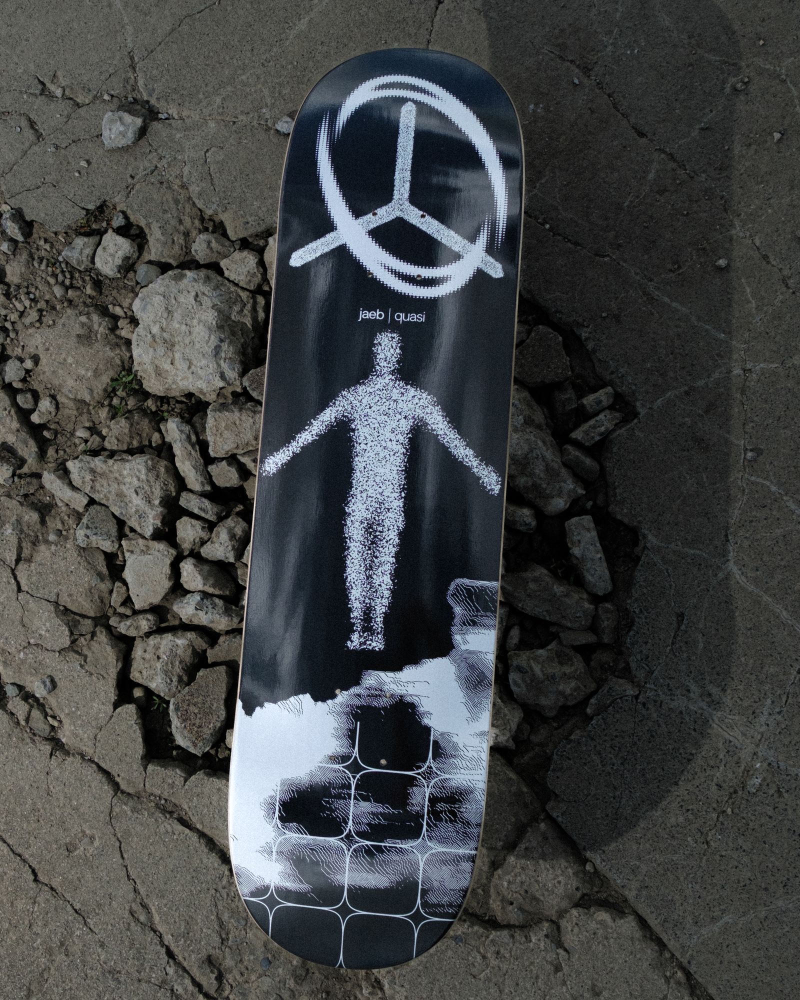 QUASI SKATEBOARDS - Jaeb 'Debut' Pro Deck 8.25 x 32 / スケボー