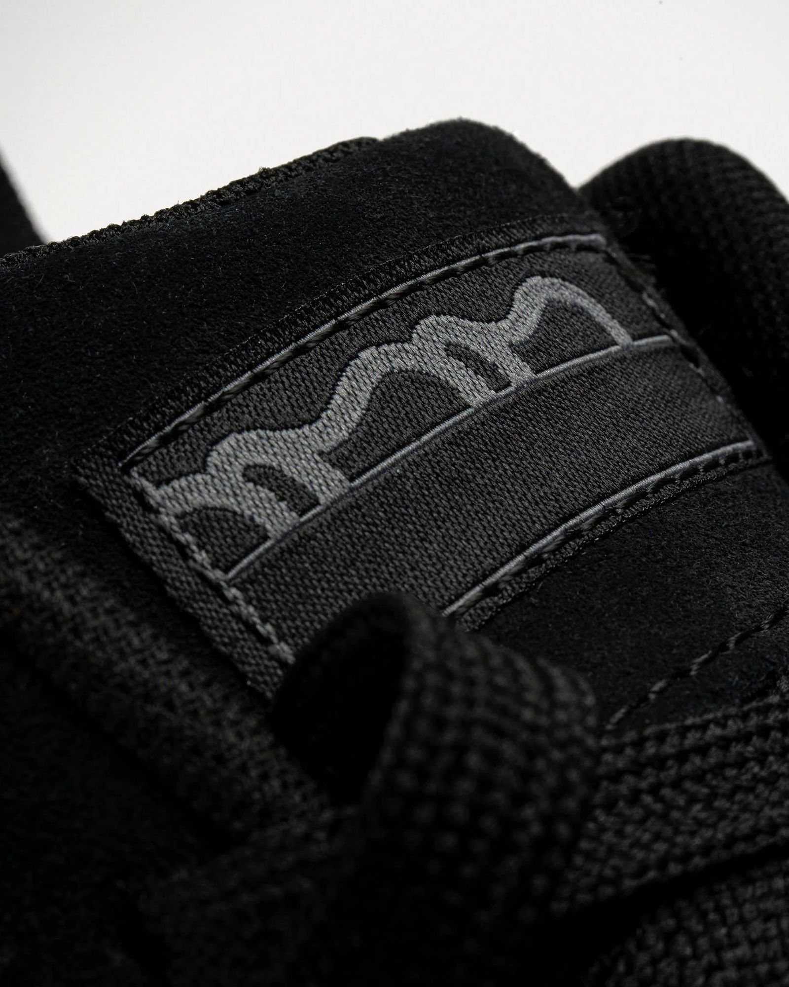 Kloud Trail Onyx / トレイルランニングシューズ