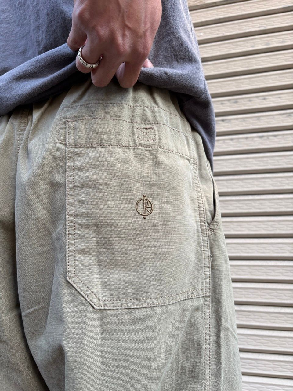 KATA PANTS KHAKI GREEN / パンツ