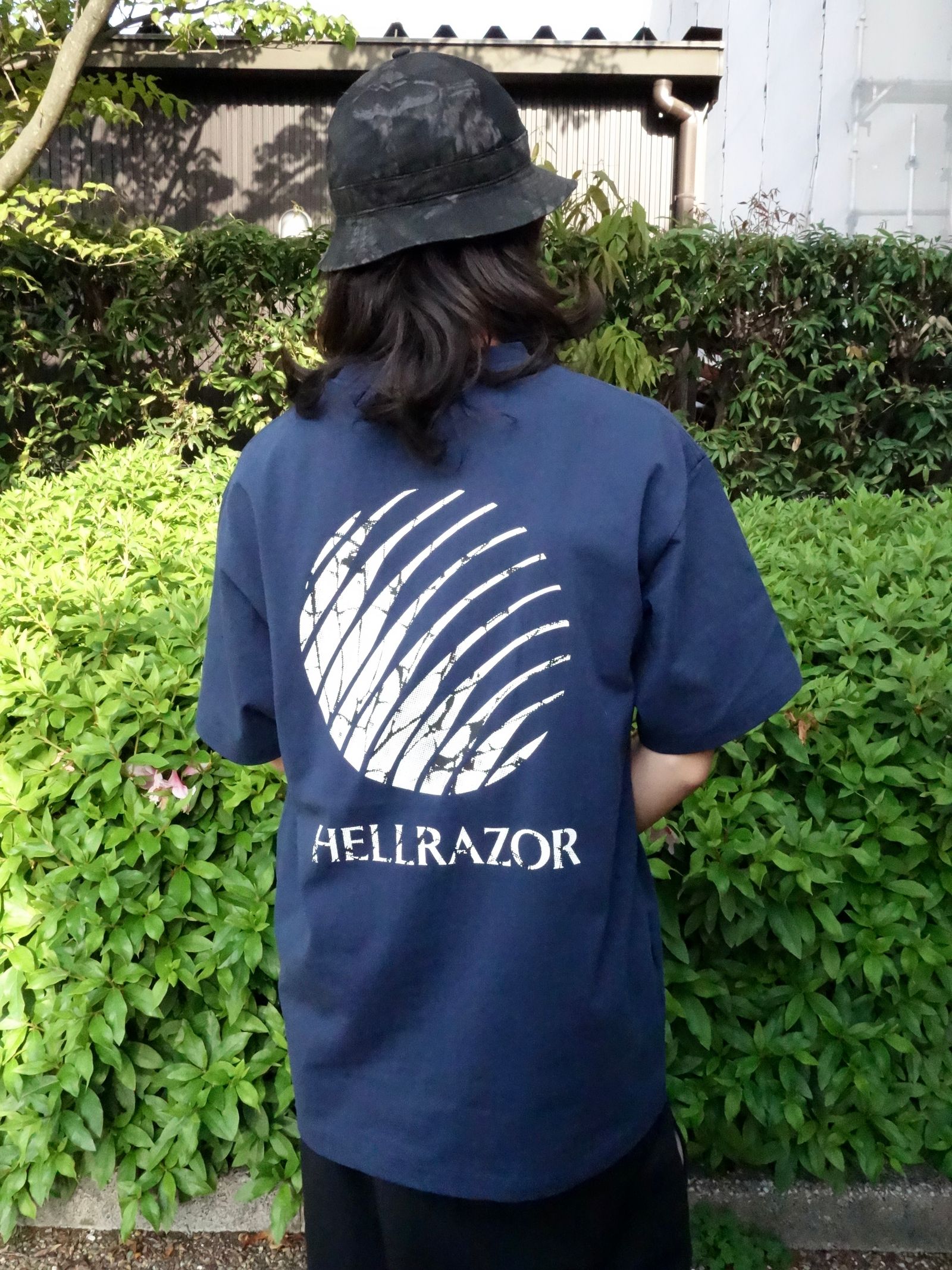 CRACKED CORE LOGO SHIRT (Navy Blue) / Tシャツ