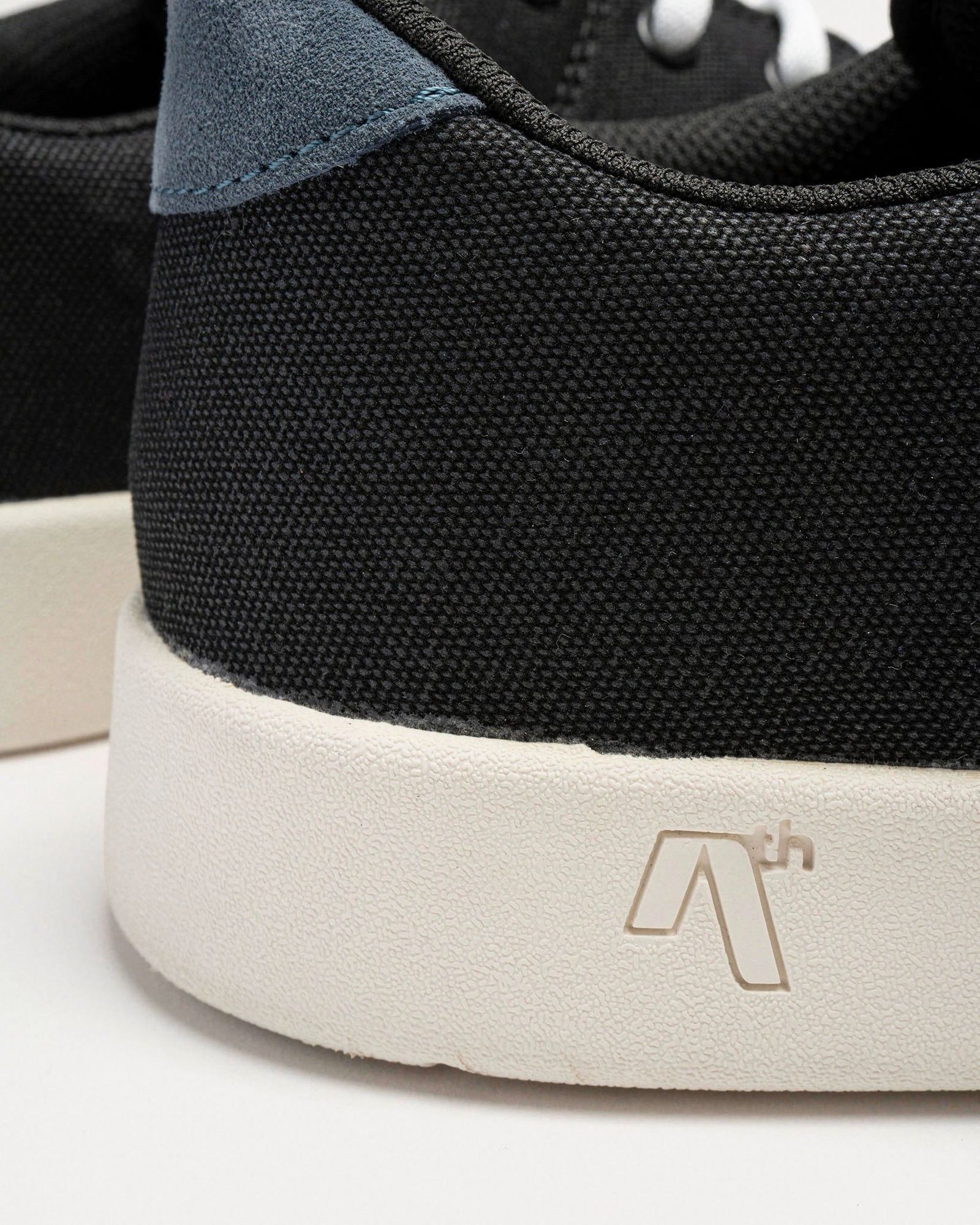 PLUG (Blue x Black) / スケートボード シューズ