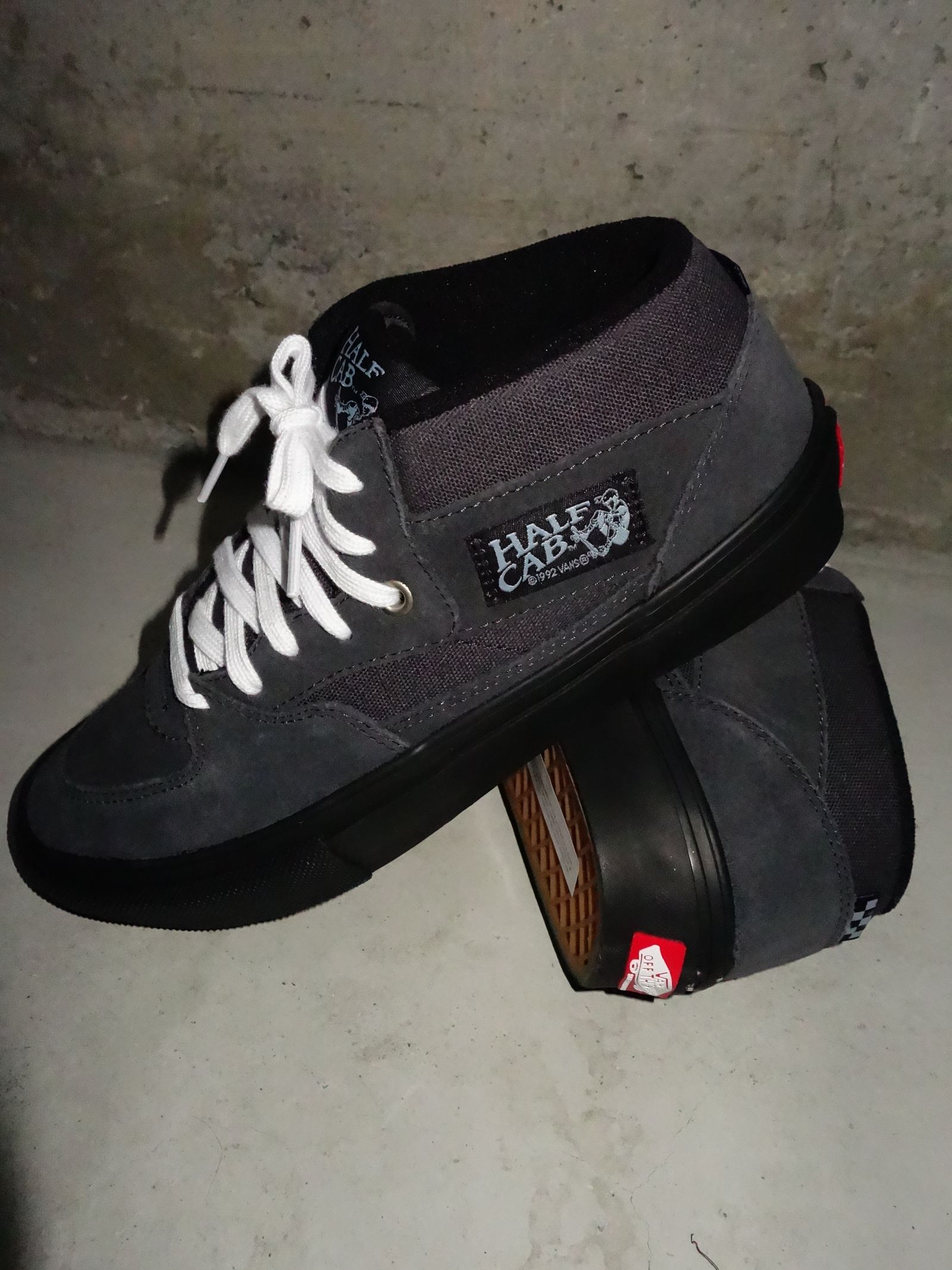 VANS SKATE HALF CAB - CHARCOAL / BLACK / シューズ