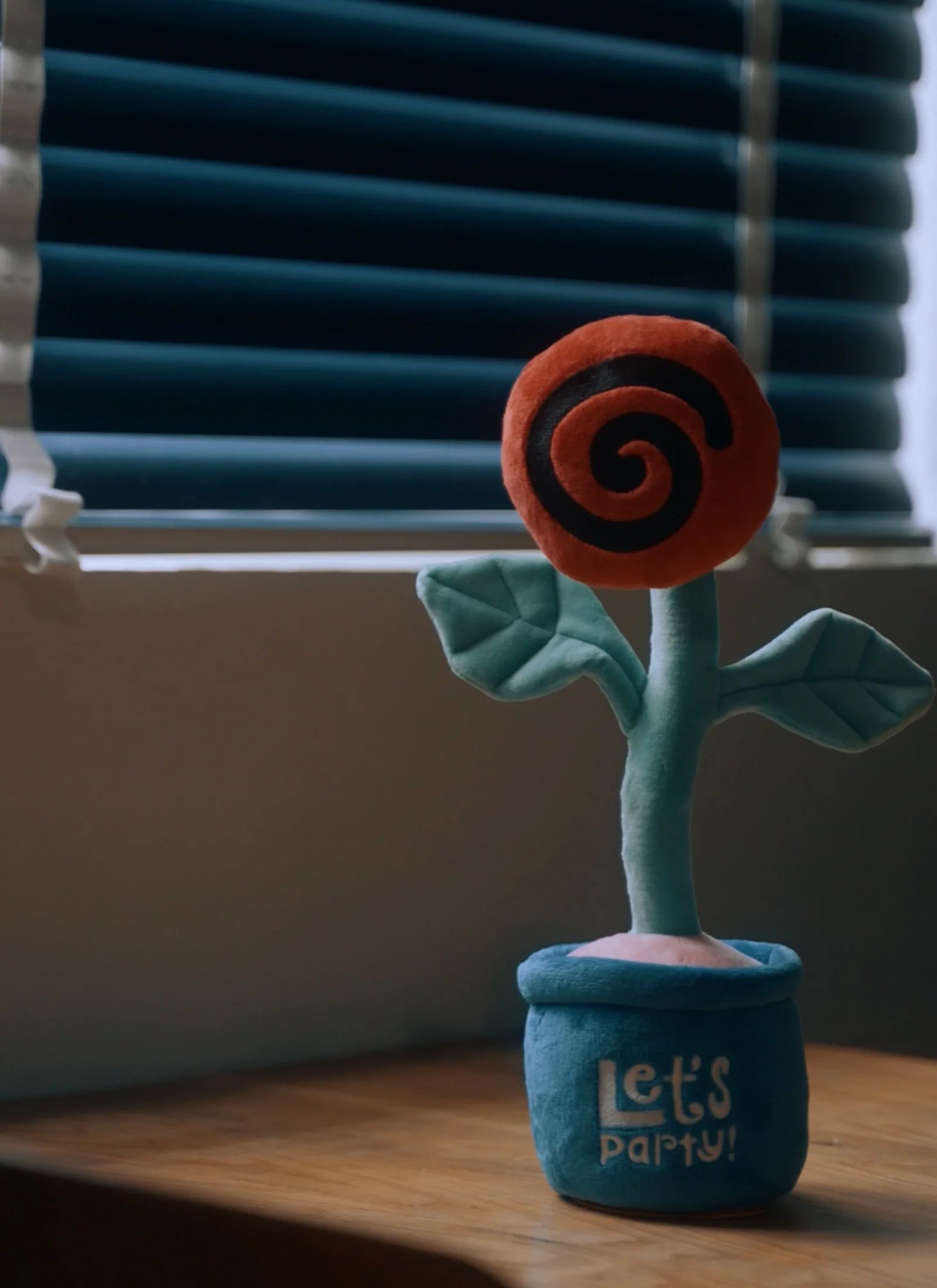 5eL “Electric Dancing Flower” - Red / アート オブジェ