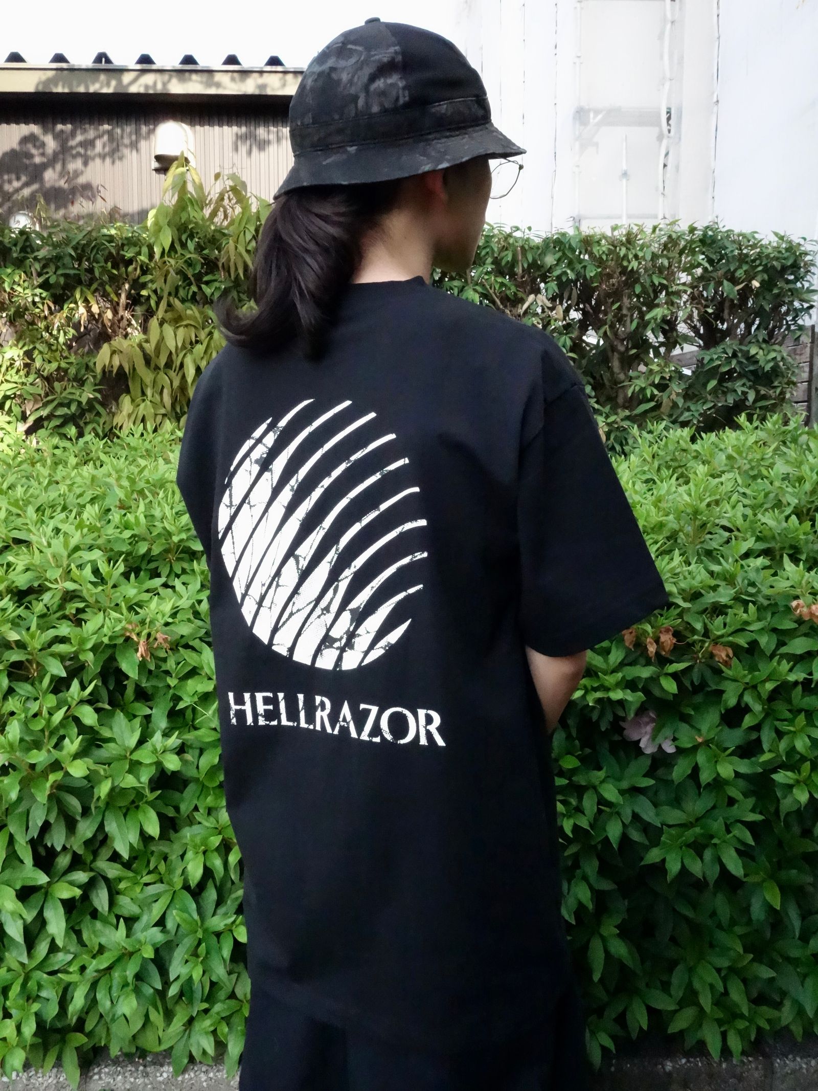 CRACKED CORE LOGO SHIRT (Black) / Tシャツ