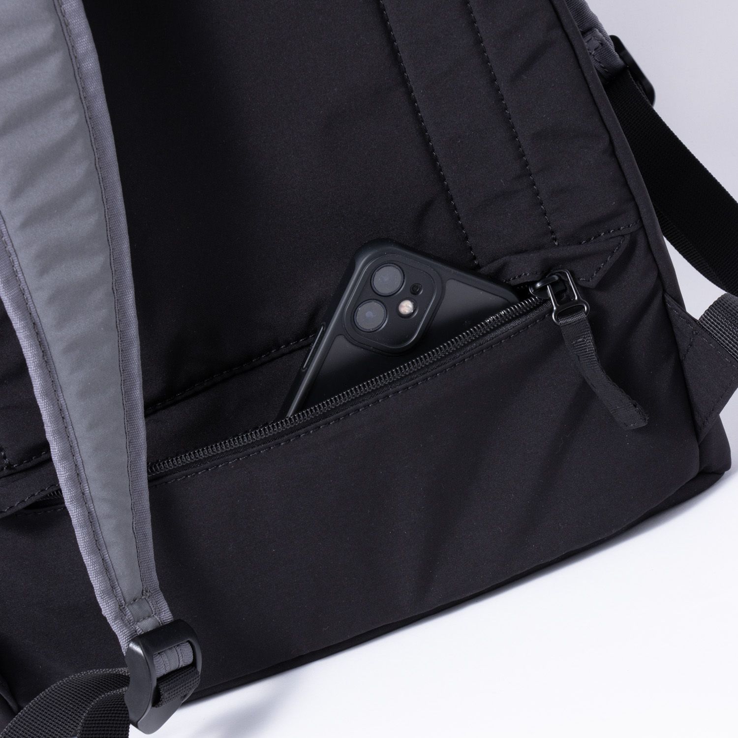 DISASTER BACK PACK- BLACK / バックパック リュック