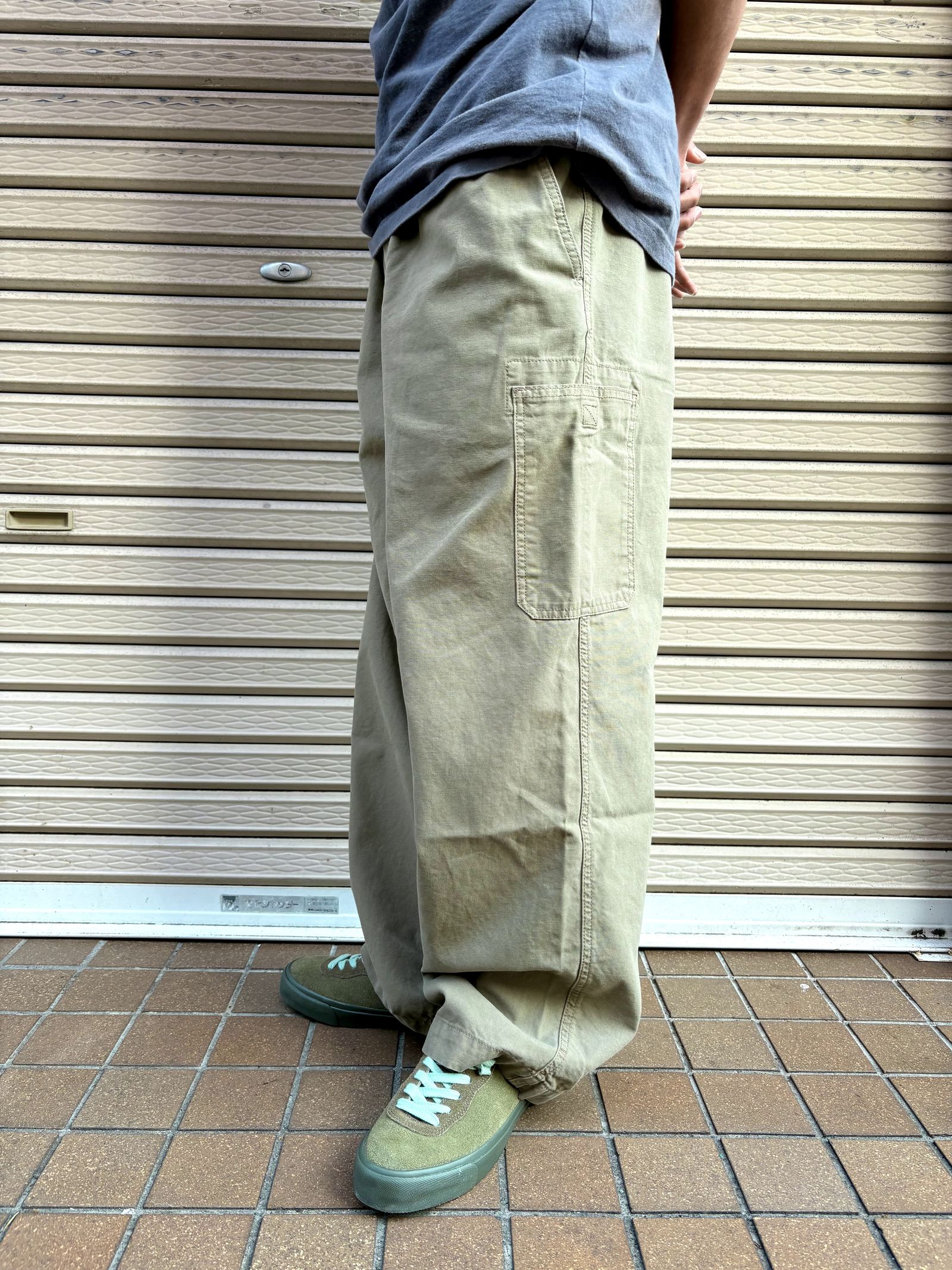 KATA PANTS KHAKI GREEN / パンツ