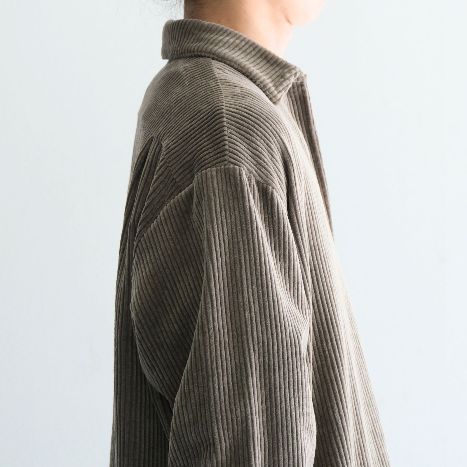 【残り1点】Corduroy Skipper Shirts（Beige）