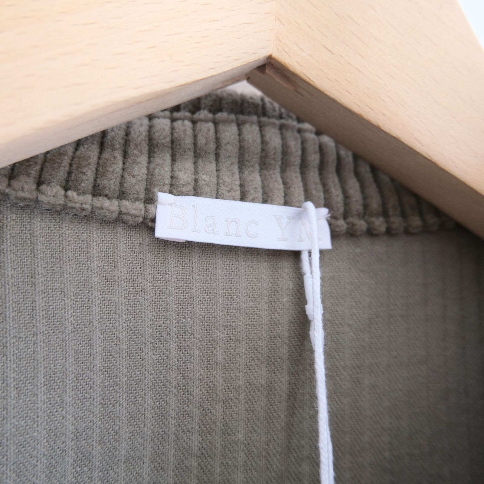 【残り1点】Corduroy Skipper Shirts（Beige）