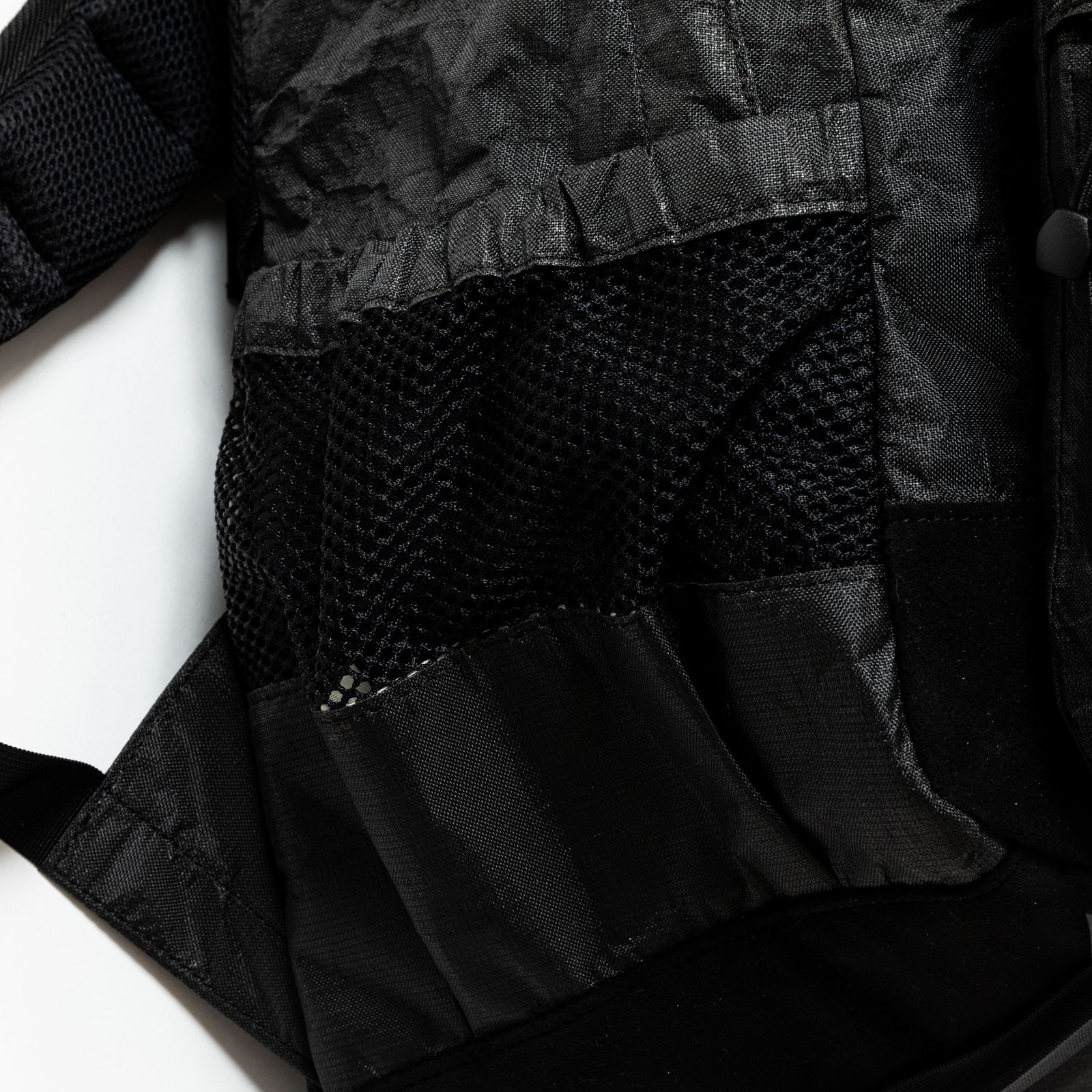 【入荷時期：2026年8月頃】UltraWeave™ Daypack"Common" / ウルトラウィーブ デイパック コモン（CARBON BLACK）