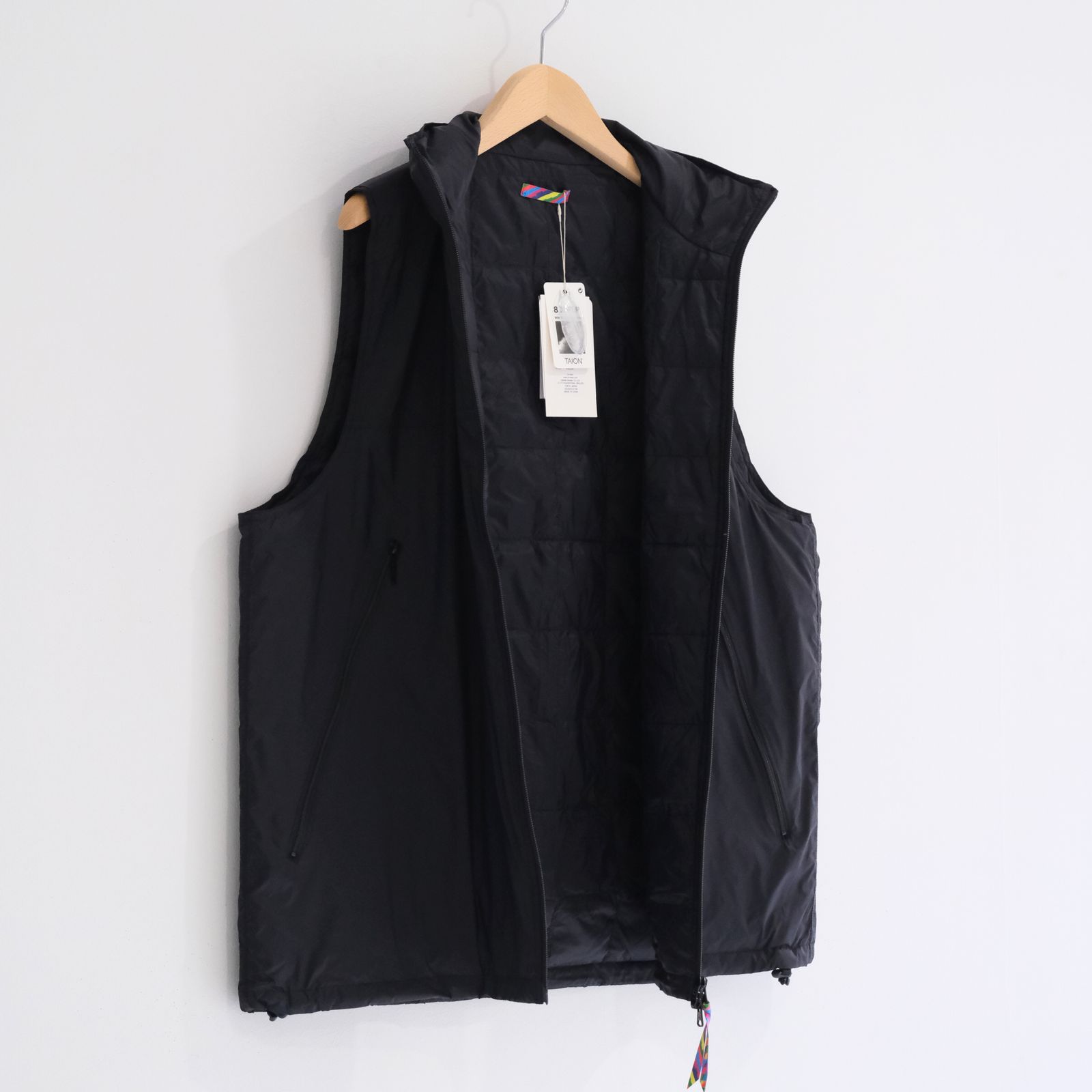 LIGHT DOWN VEST is-ness × TAION / ベスト / ダウンベスト / コラボ / BLACK
