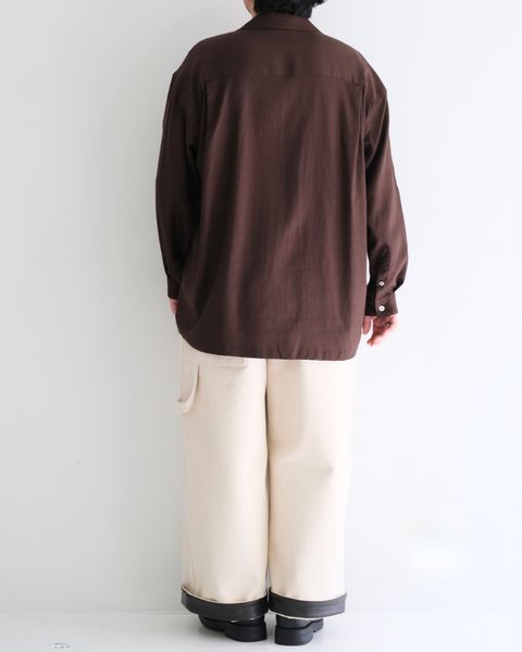 上品さ・高貴さを感じられるコーディネート。