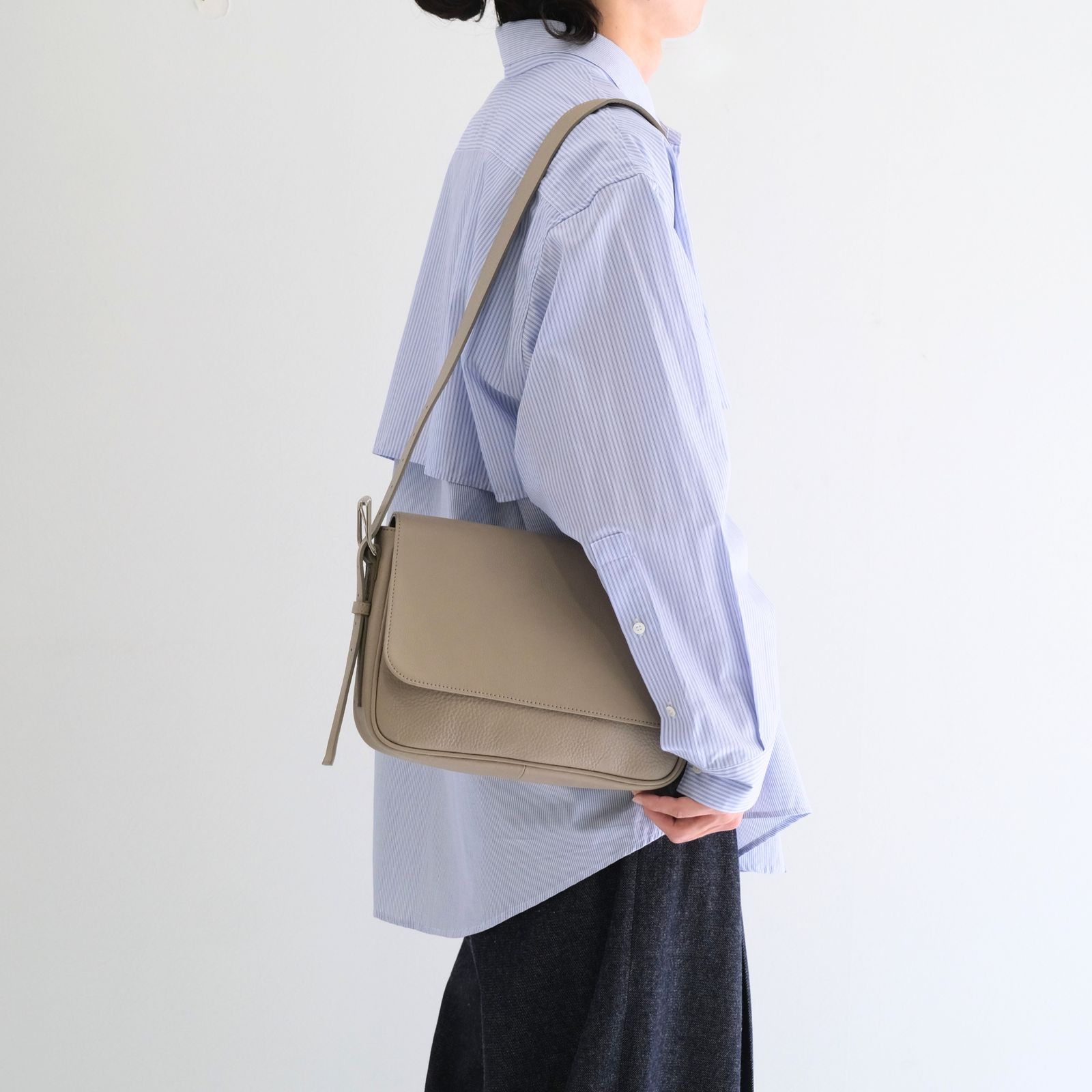 【残り1点】Leather Shoulder Bag [Dumbo] / レザー ショルダー バッグ [ダンボ]（Gray）