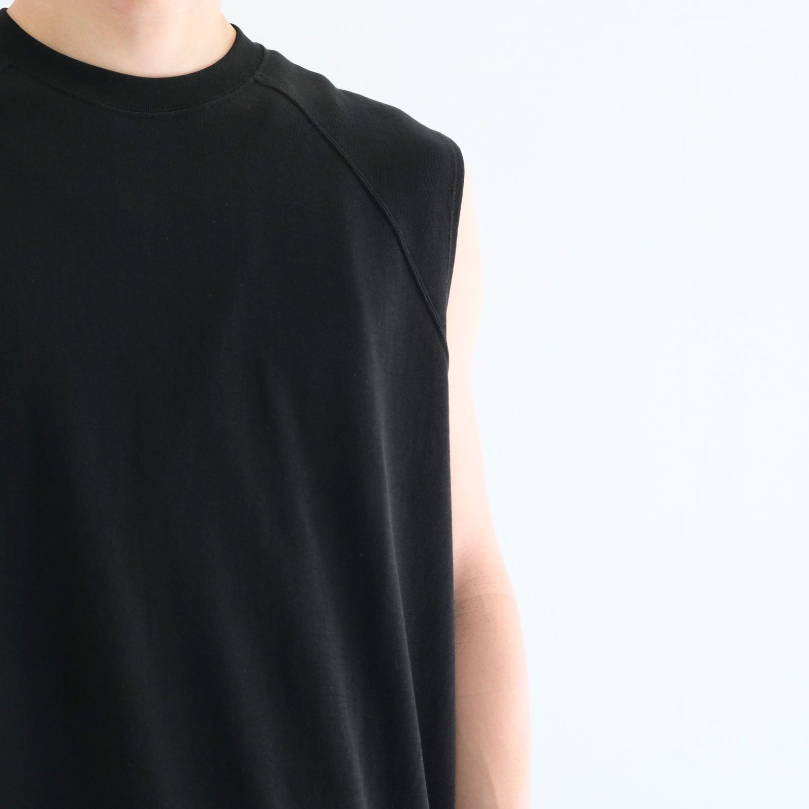 SOFT DRY SHORT LOOP TERRY SLEEVLESS TOP （BLACK）