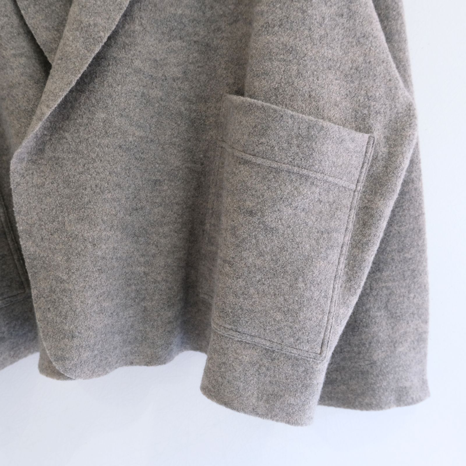 【残り1点】CARDIGAN JACKET  ‐Hard Twist Crepe Knit‐（Greige）