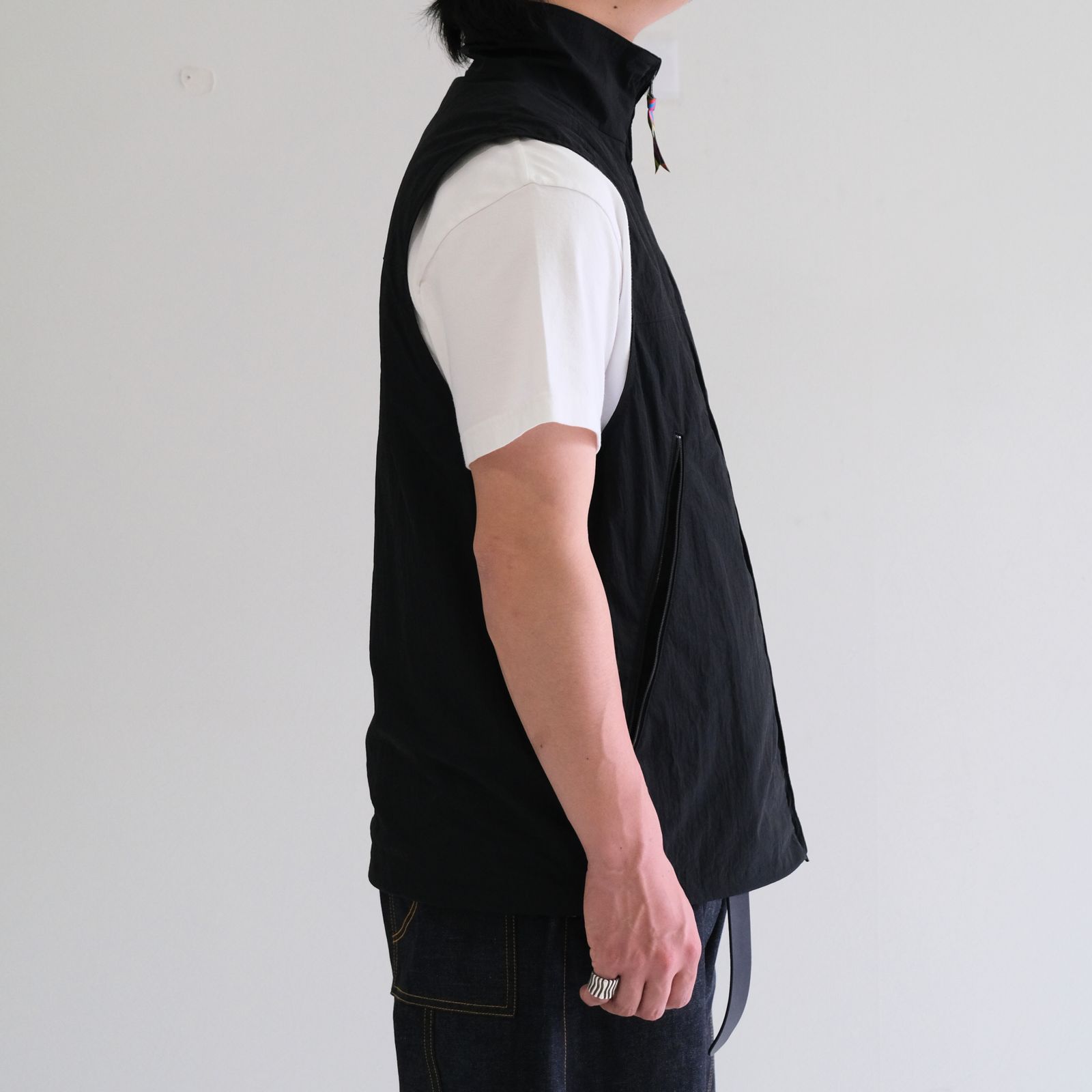 LIGHT SHELL VEST / ベスト / ナイロン / BLACK