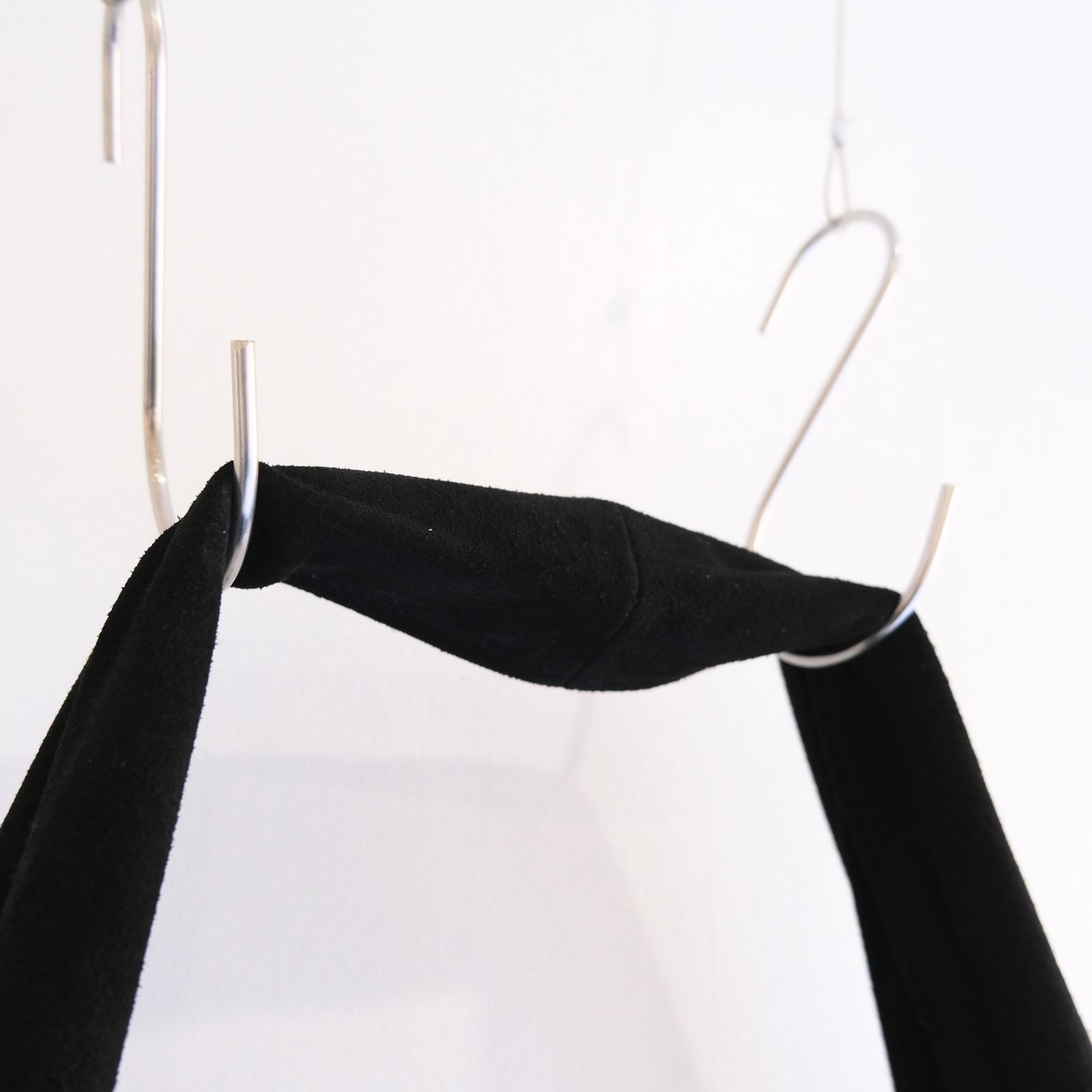 LEATHER SHOULDER BAG  - Cow split leather -（Black）