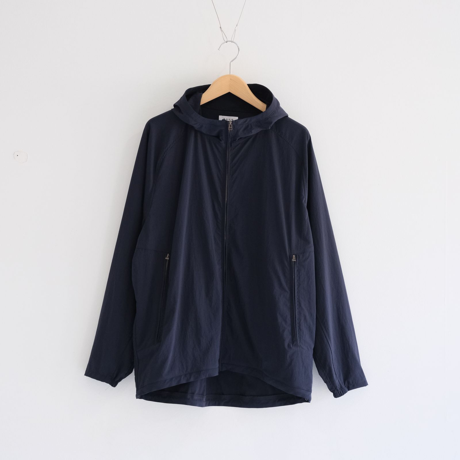 SHIBO NYLON SEASIDE PARKA / ナイロン / パーカー / NAVY