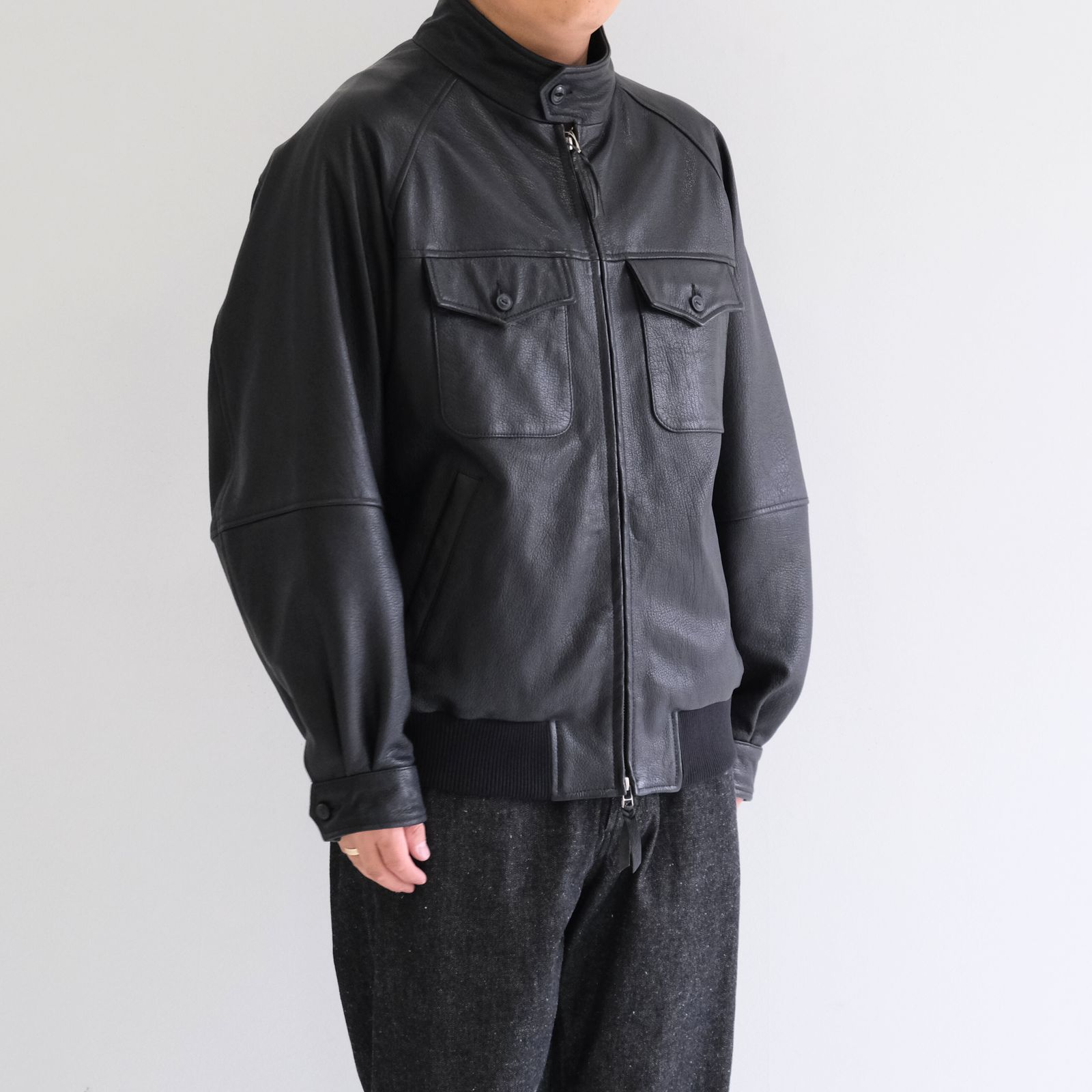 シーシーユー CCU 24aw 2ボタンリラックスフィットテーラード