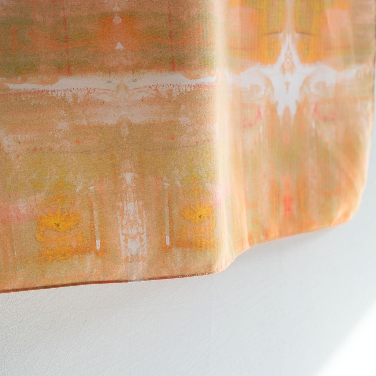 "ESSENTIAL".02 Graphic Printed Scarf / スカーフ / ORANGE