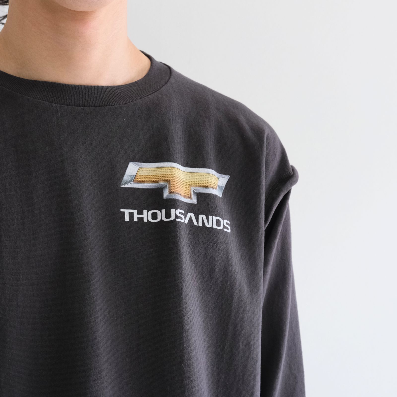 DETROIT LOGO CUTOFF LS TEE（FADE BLACK）