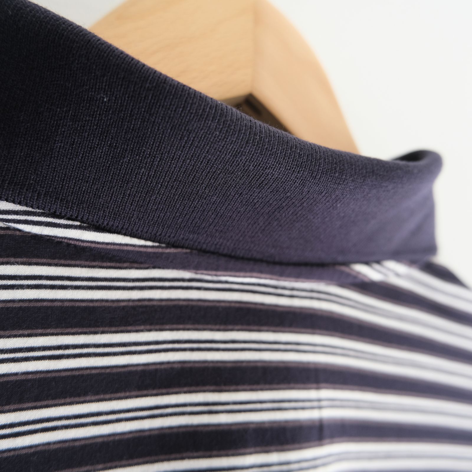 Brief Stripe Rugby TEE / ブリーフストライプラグビーTシャツ（NAVY）