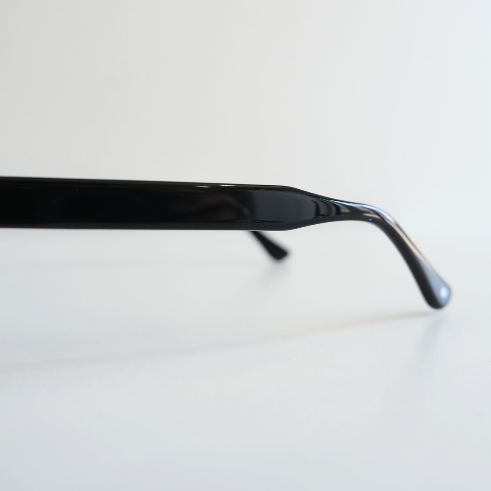 NOCHINO #2（GLOSS BLACK × GREY GREEN to D.GREY）