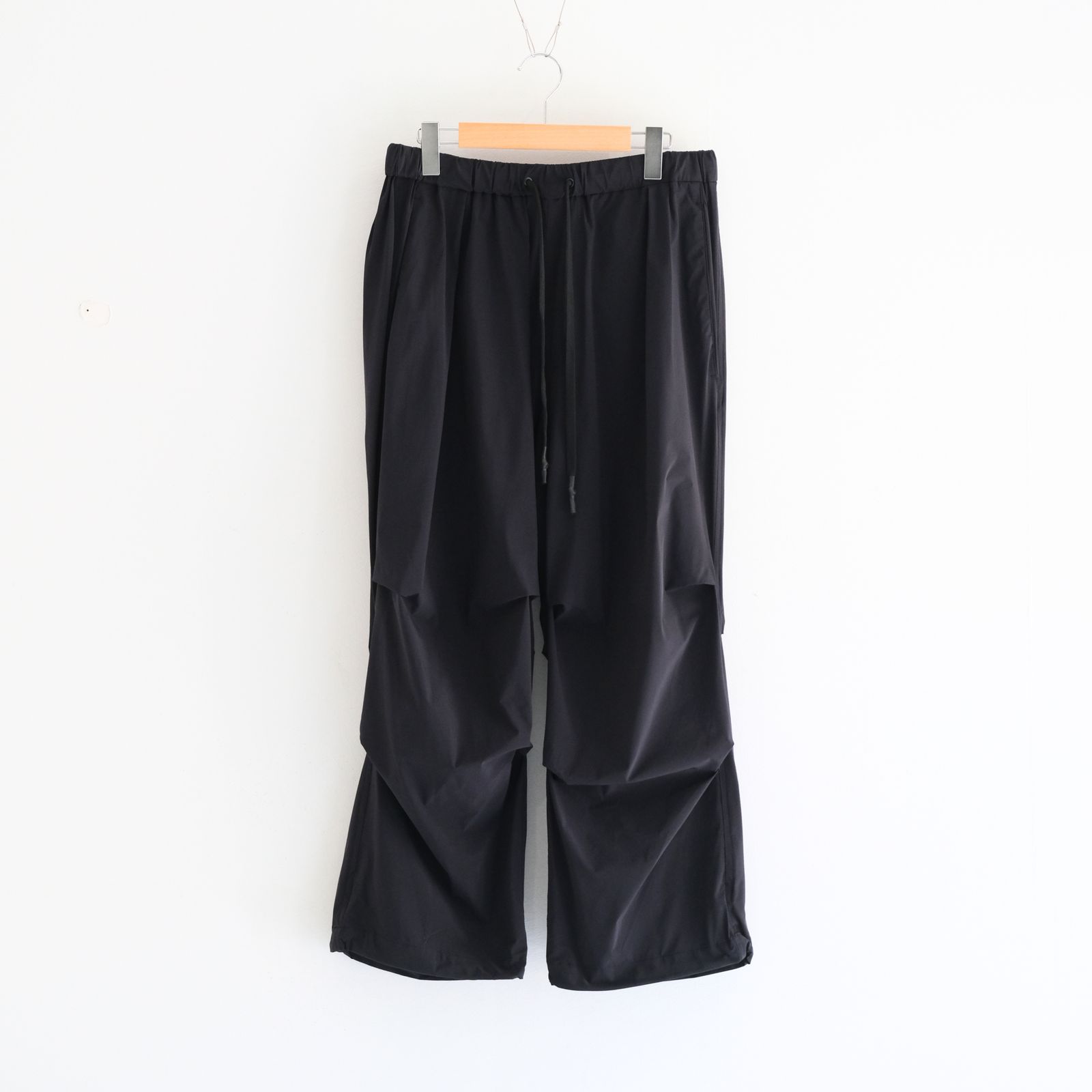_163 / ライクラ 裏タックパンツ/（BLACK）