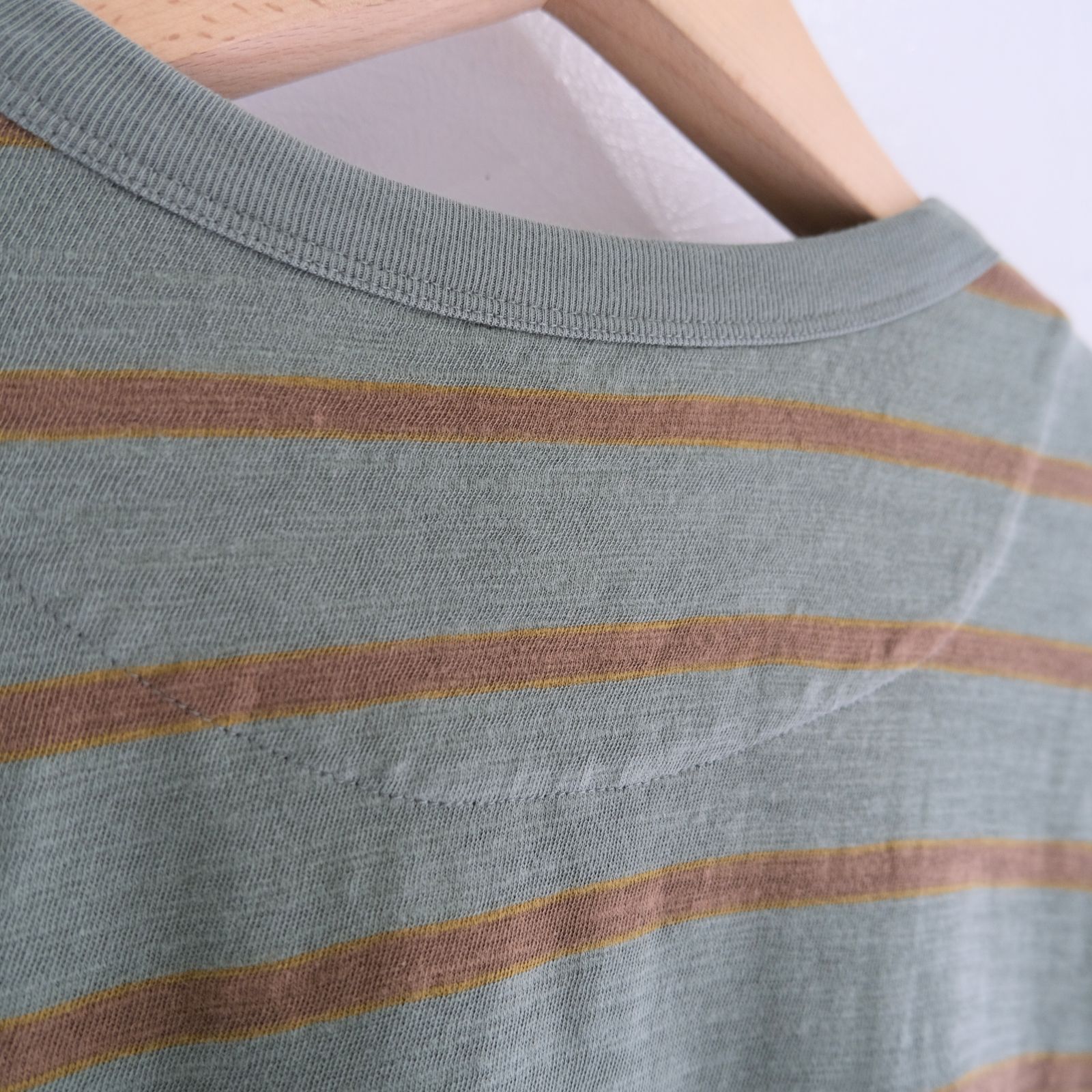 Vocation Tee / Tシャツ / Olive / Tan Stripe